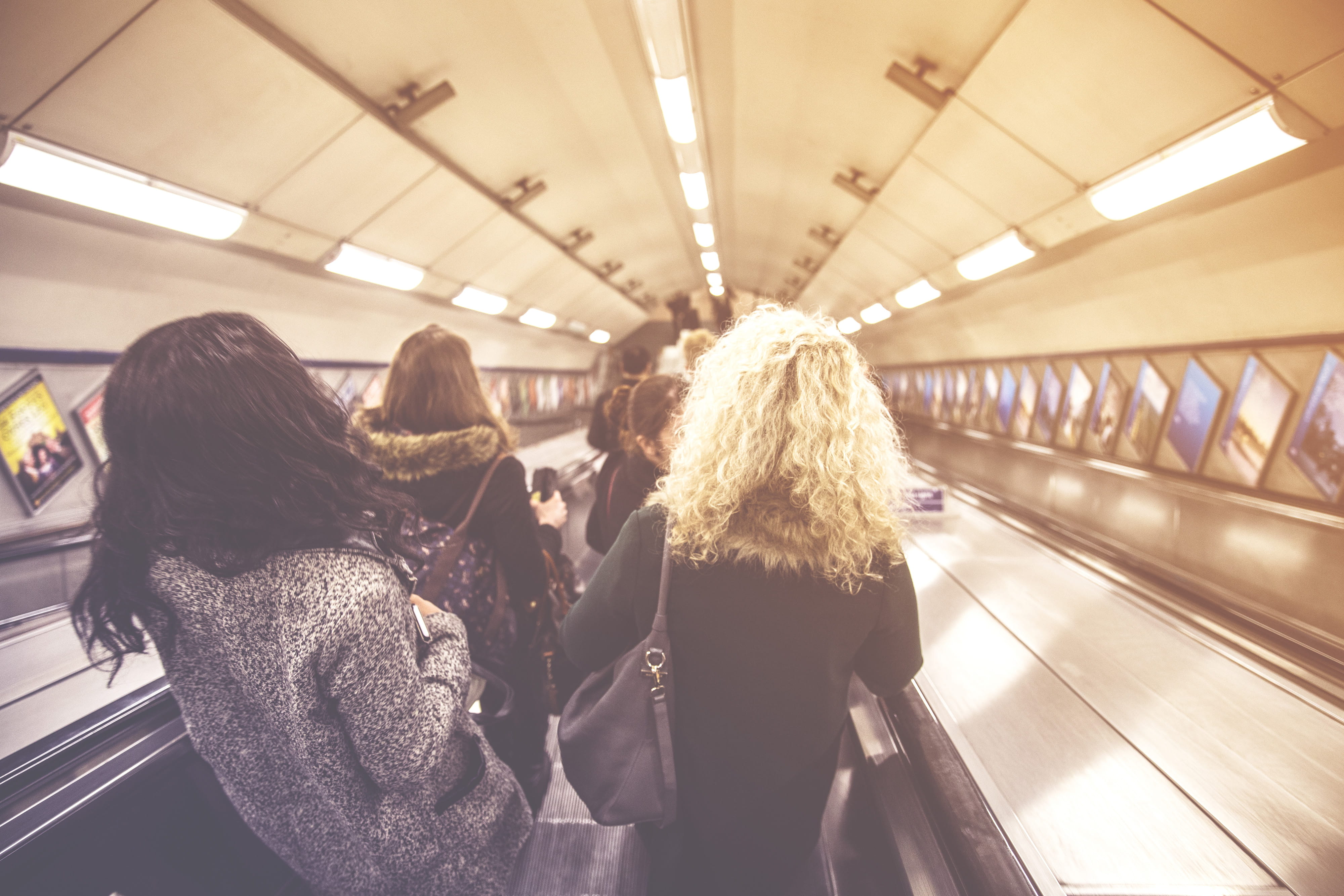 passenger, canon, blurred Motion, rush Hour, leisure activity, subway Train, woman, Canon 6D, lifestyles, image, real people, urban Scene, adult, Underground metro, HD Wallpaper