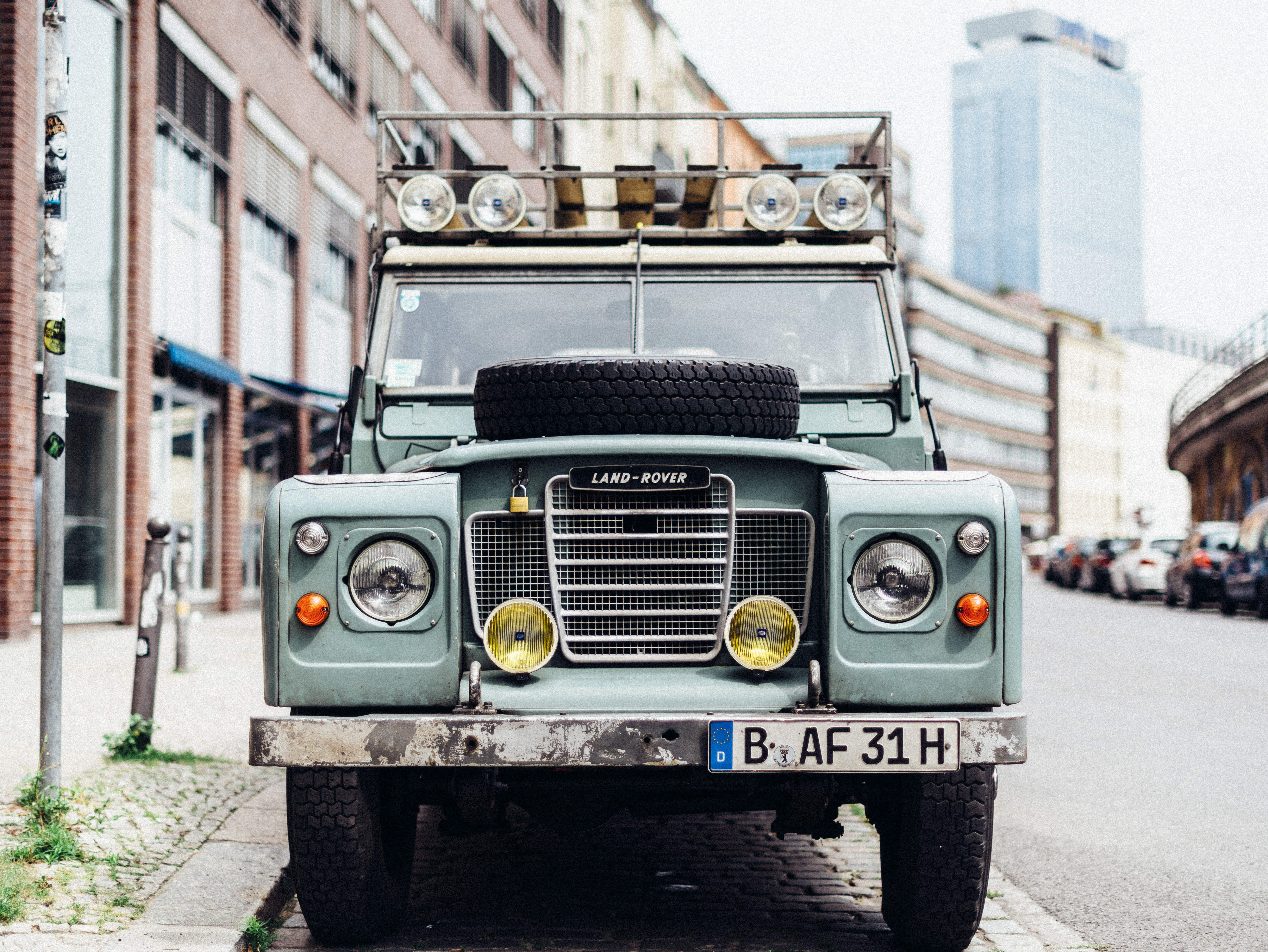 rack, rover, retro styled, day, no people, green, road, technology, truck, photography, land rover, pavement, antique, mode of transportation, vintage car, HD Wallpaper