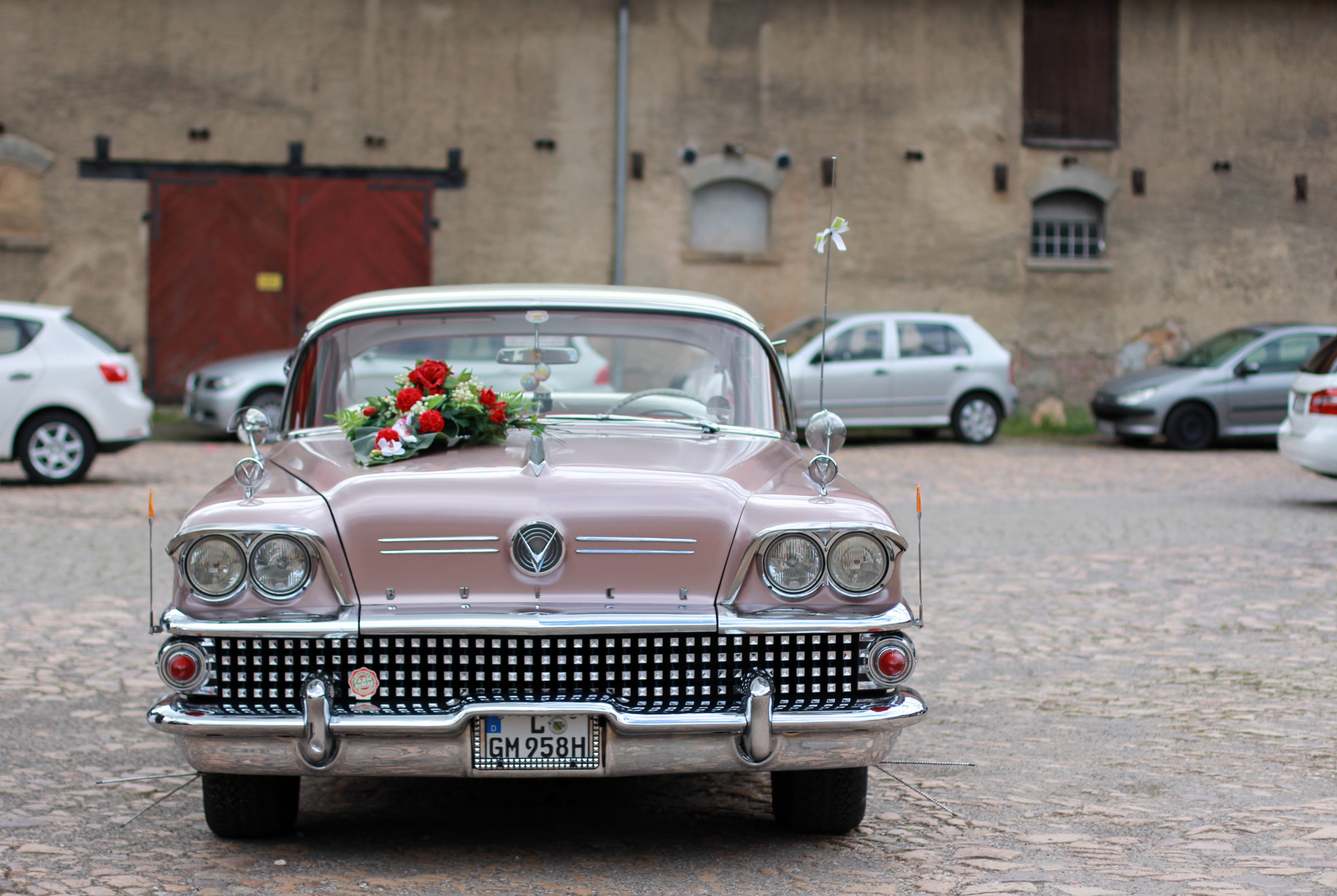 classic, driving, vehicle, 4K, brown, vintage car, buick, retro, near, stationary, old-fashioned, parked, vintage car mobile, mode of transportation, nostalgia, HD Wallpaper