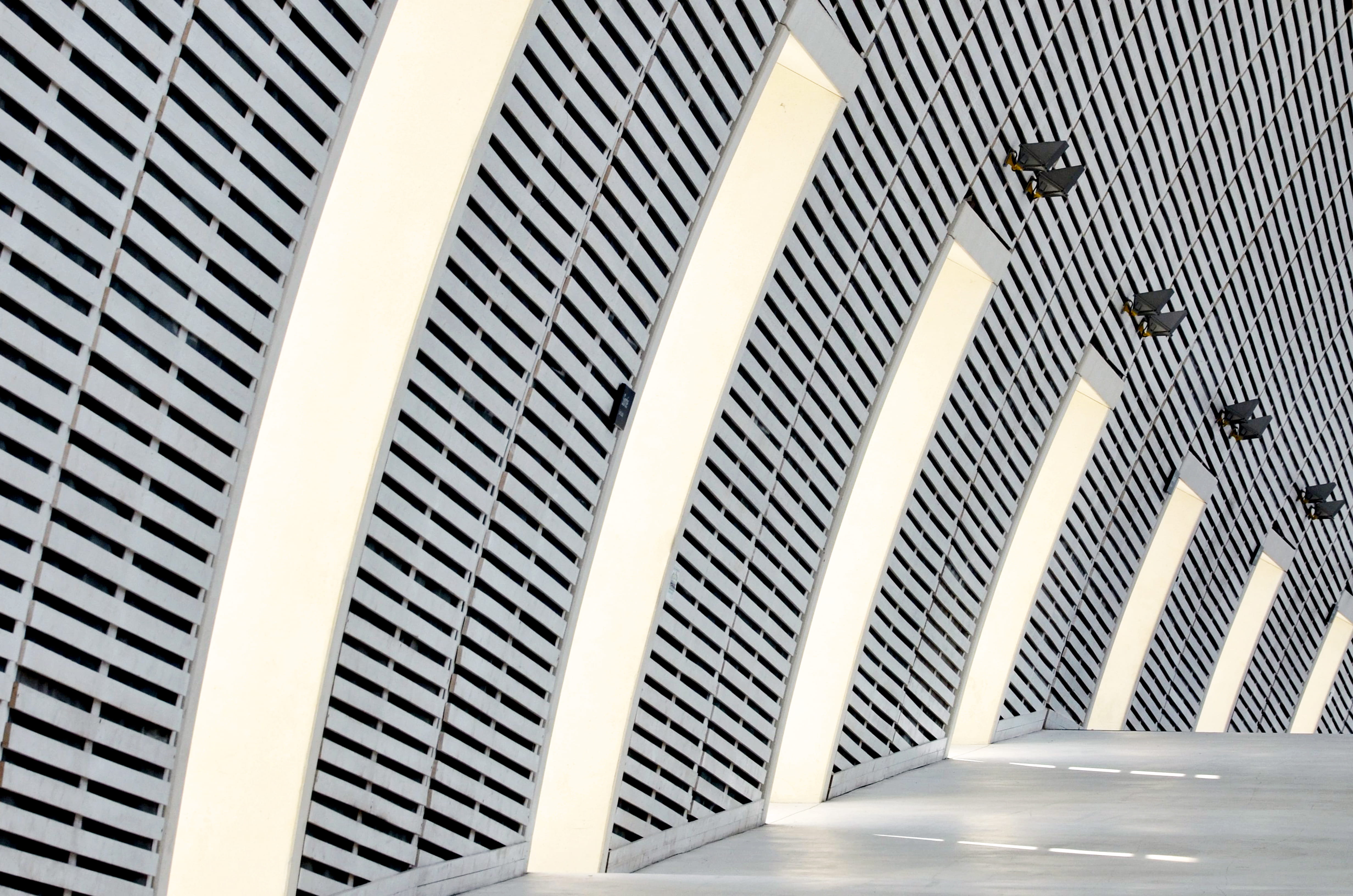 no people, day, wall, design, building, in a row, sunlight, light, ceiling, pattern, ligne, repetitive, repetition, city, built structure, indoors, low angle view, HD Wallpaper