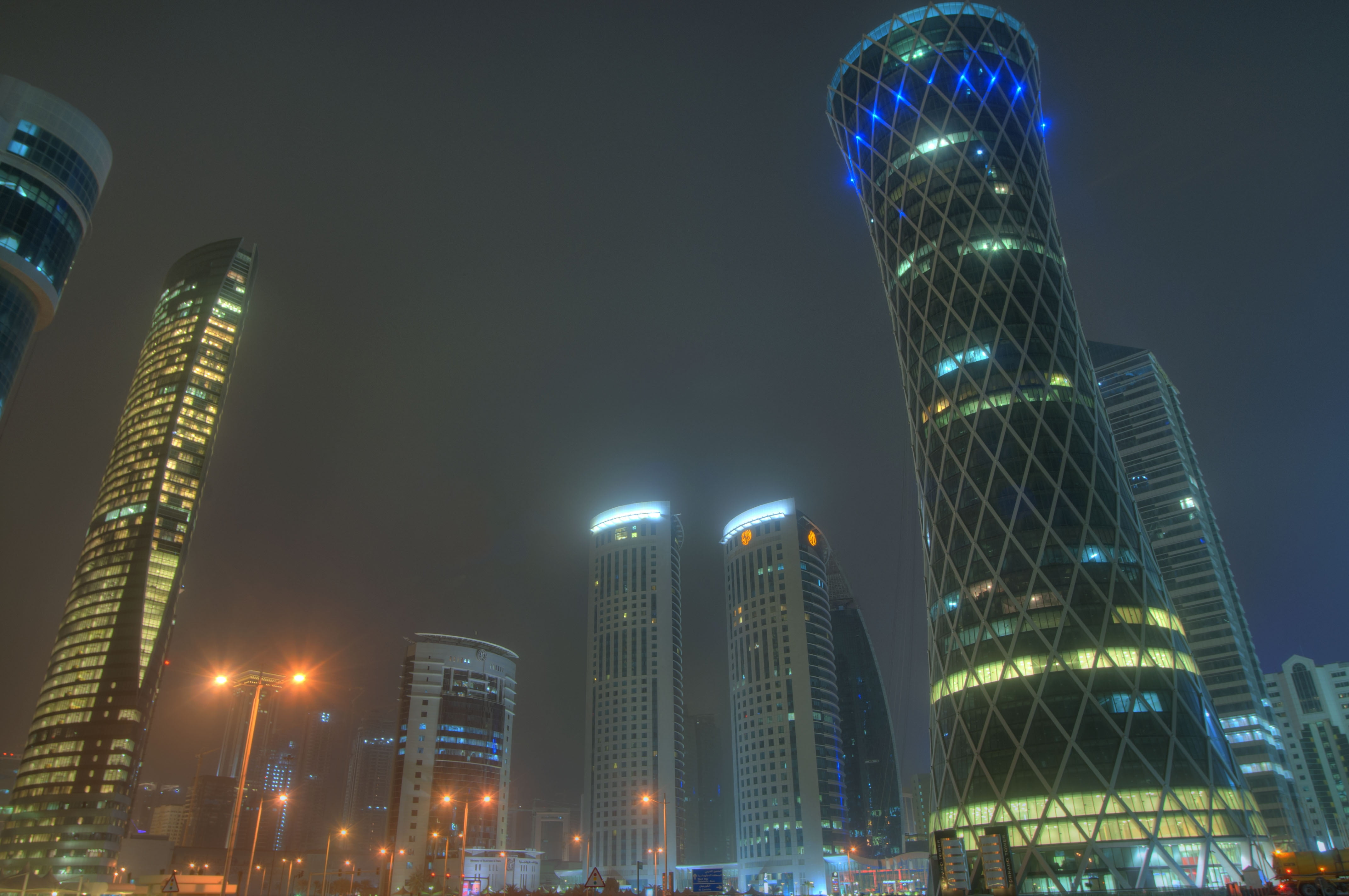 traffic, doha, tower, illuminated, sky, travel destinations, nature, hong Kong, building Exterior, cityscape, business, finance, no people, uae, glass, HD Wallpaper