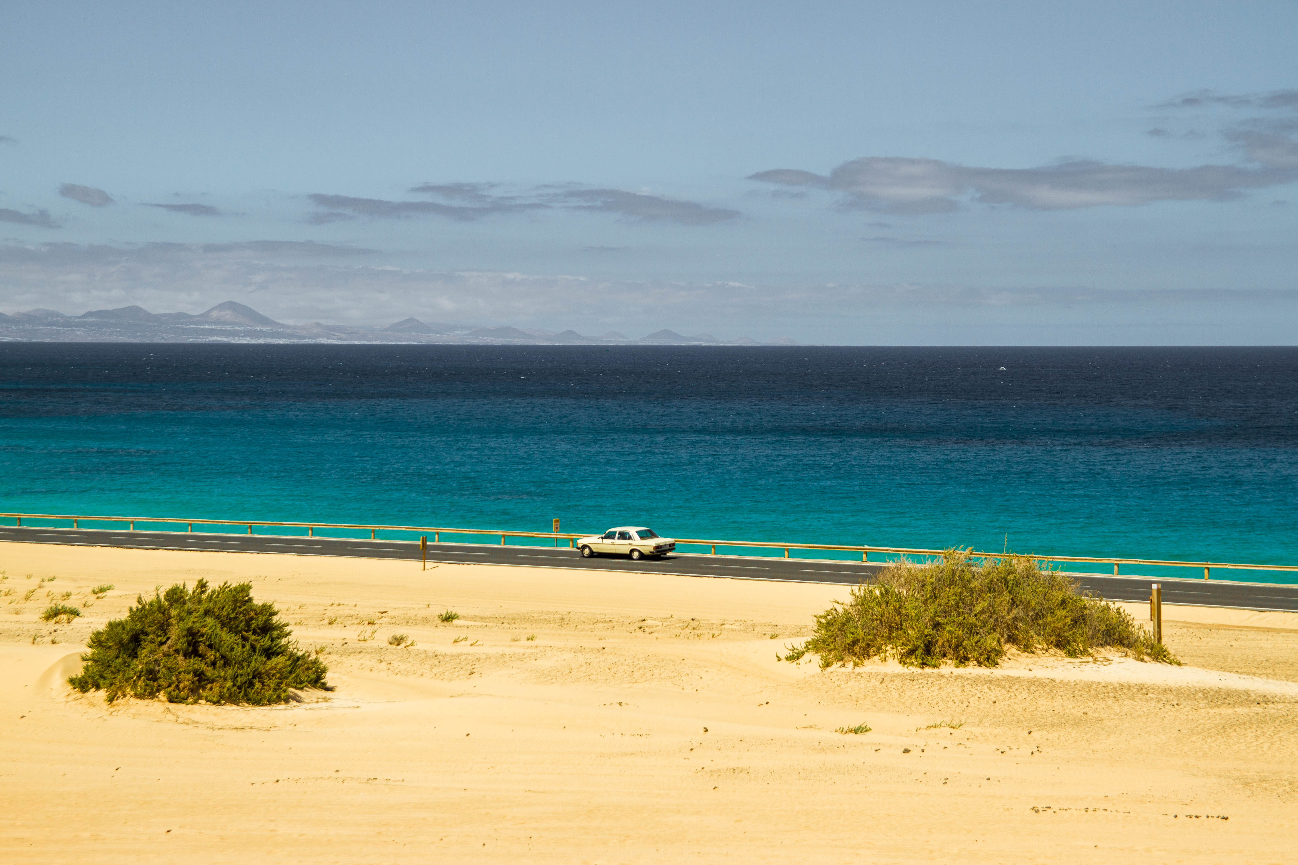 tranquil scene, outdoors, beach, non-urban scene, day, dom, tranquility, island, sand, idyllic, car, turquoise colored, spain, sea, scenics - nature, horizon, HD Wallpaper