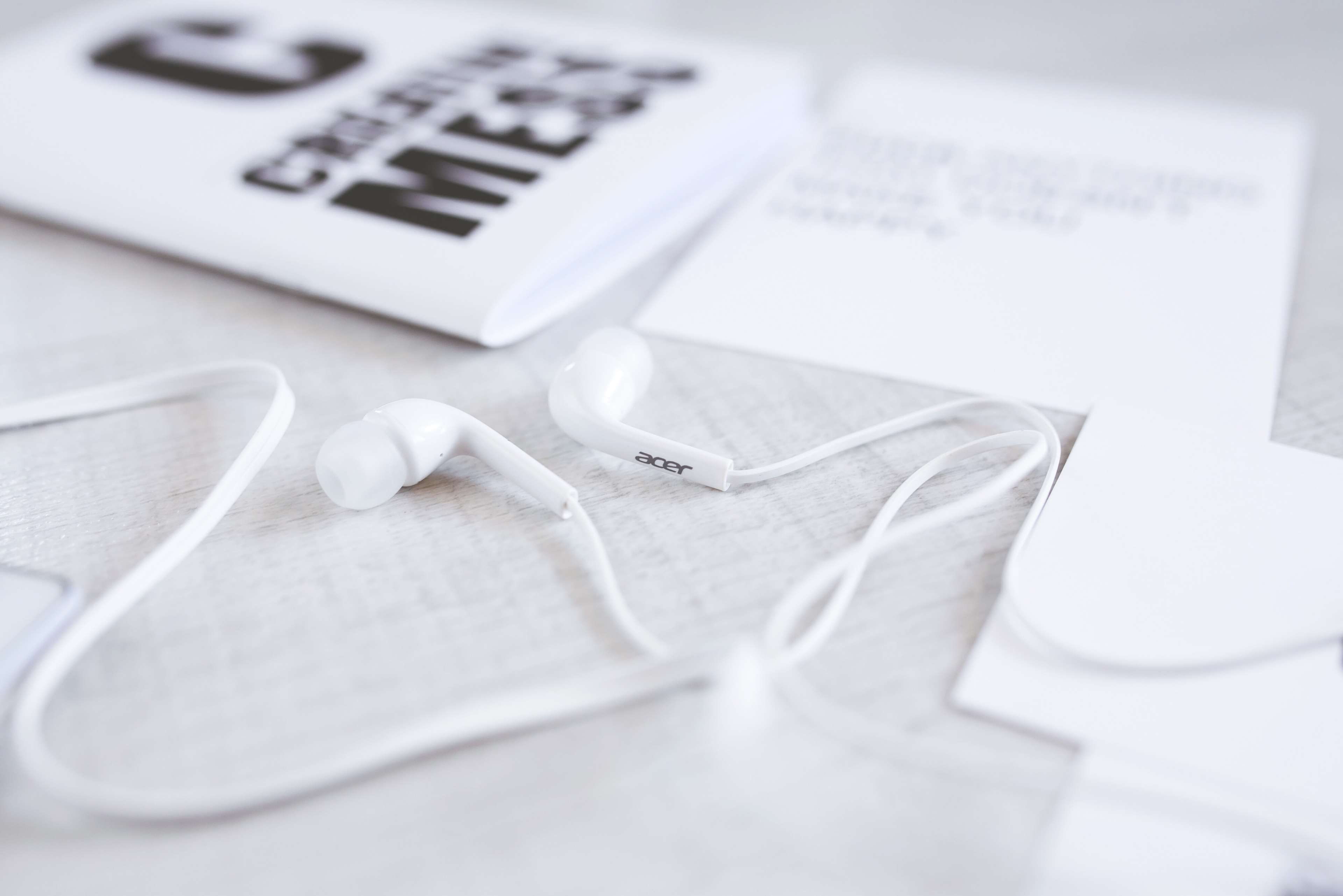 headphones, studio shot, digital, minimal, scissors, technology, emotion, wire, sound, selective focus, white, close-up, table, needle, music, textile, HD Wallpaper