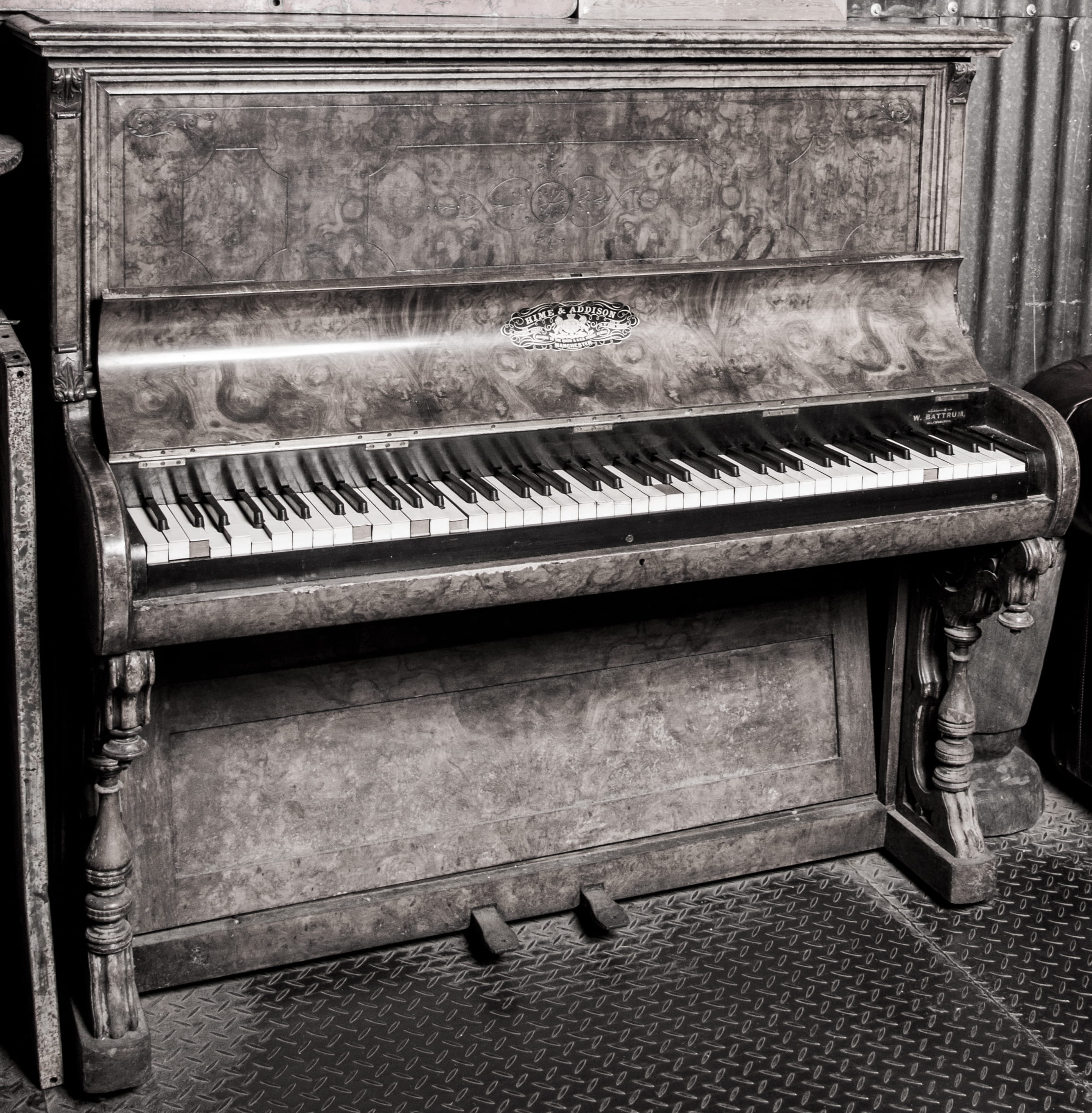 retro styled, beethoven, keyboard instrument, classical, musical instrument, no people, piano, grand piano, christmas music, south africa, abandoned, wood - material, Phone HD Wallpaper