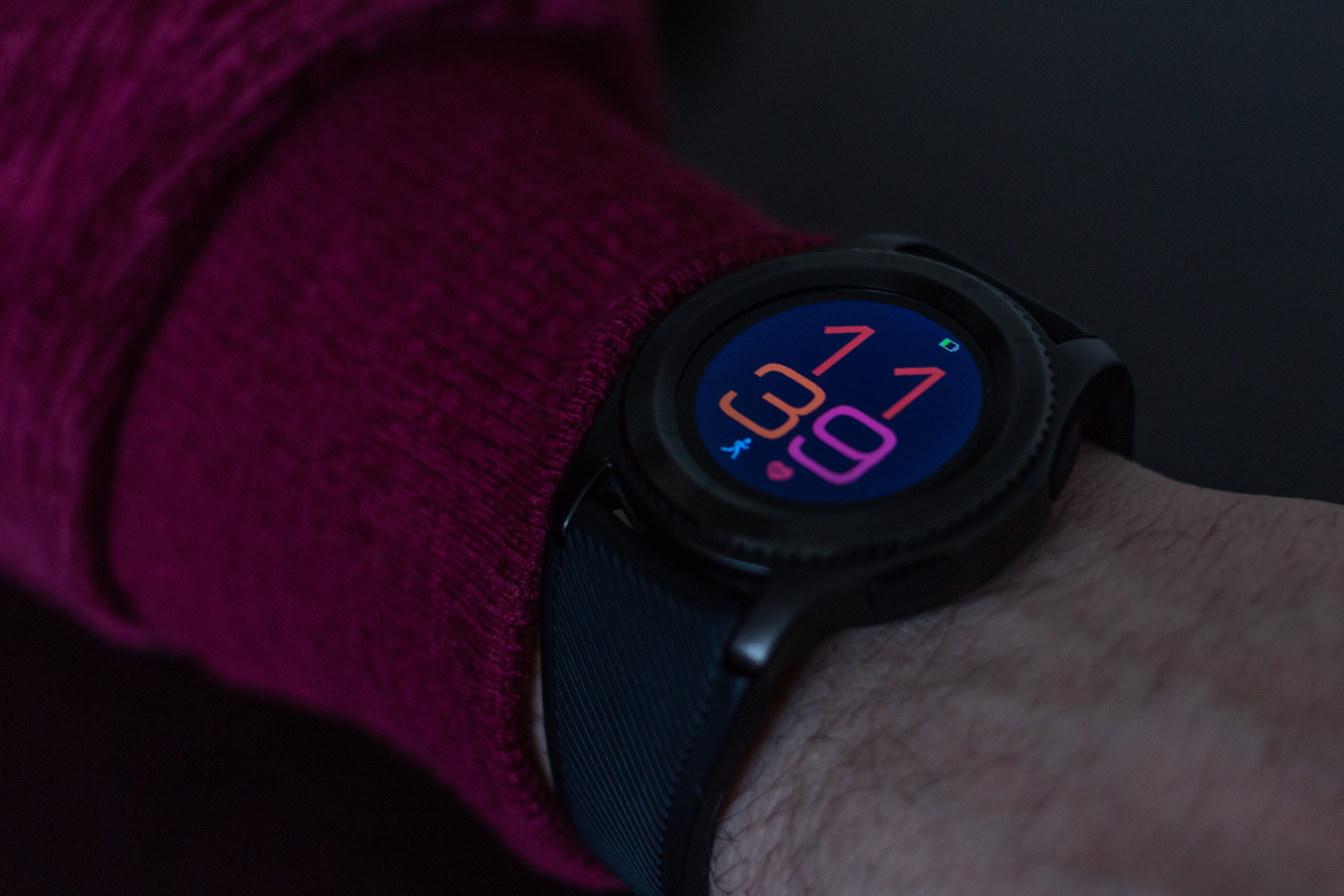 number, illuminated, smartwatch, mobile, styling, sleep monitor, motor vehicle, car, communication, human hand, hand, calories, time, car interior, face, HD Wallpaper