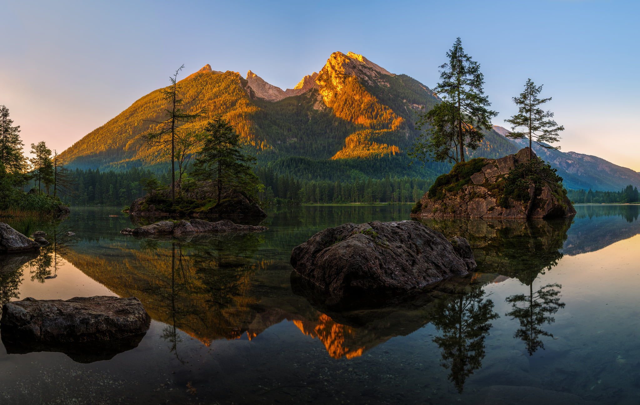 rocks, tranquil scene, non-urban scene, tranquility, mountains, rock, plant, 1080P, Lake Hintersee and Hochkalter, formation, stones, waterfront, Berchtesgaden Alps, HD Wallpaper