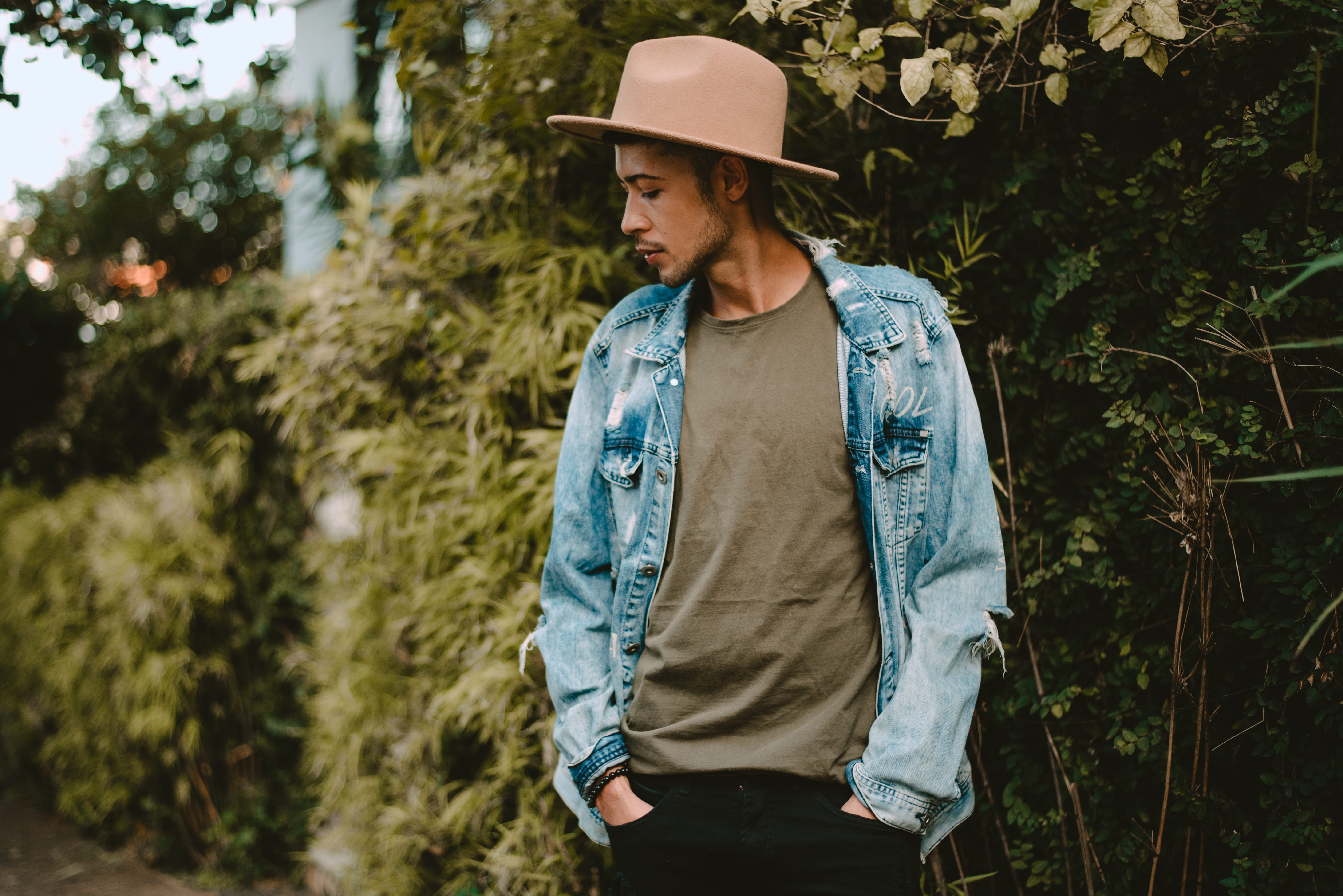 model, jeans, fashion, looking away, denim, nature, hat, photoshoot, daylight, young, adult, pose, recreation, shallow, person, blue, facial expression, HD Wallpaper