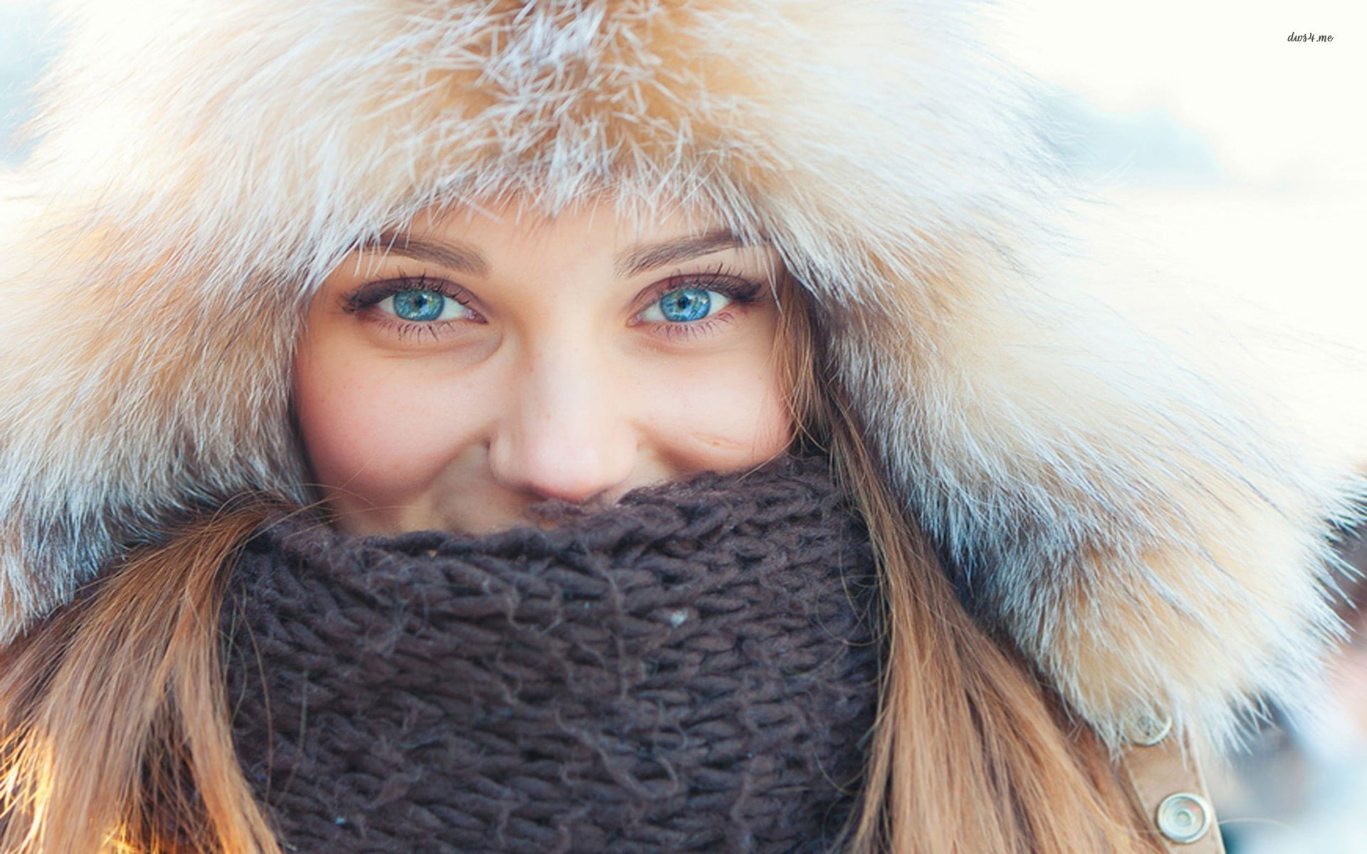 1080P, fluffy hat, looking at viewer, women, blue eyes, scarf, HD Wallpaper