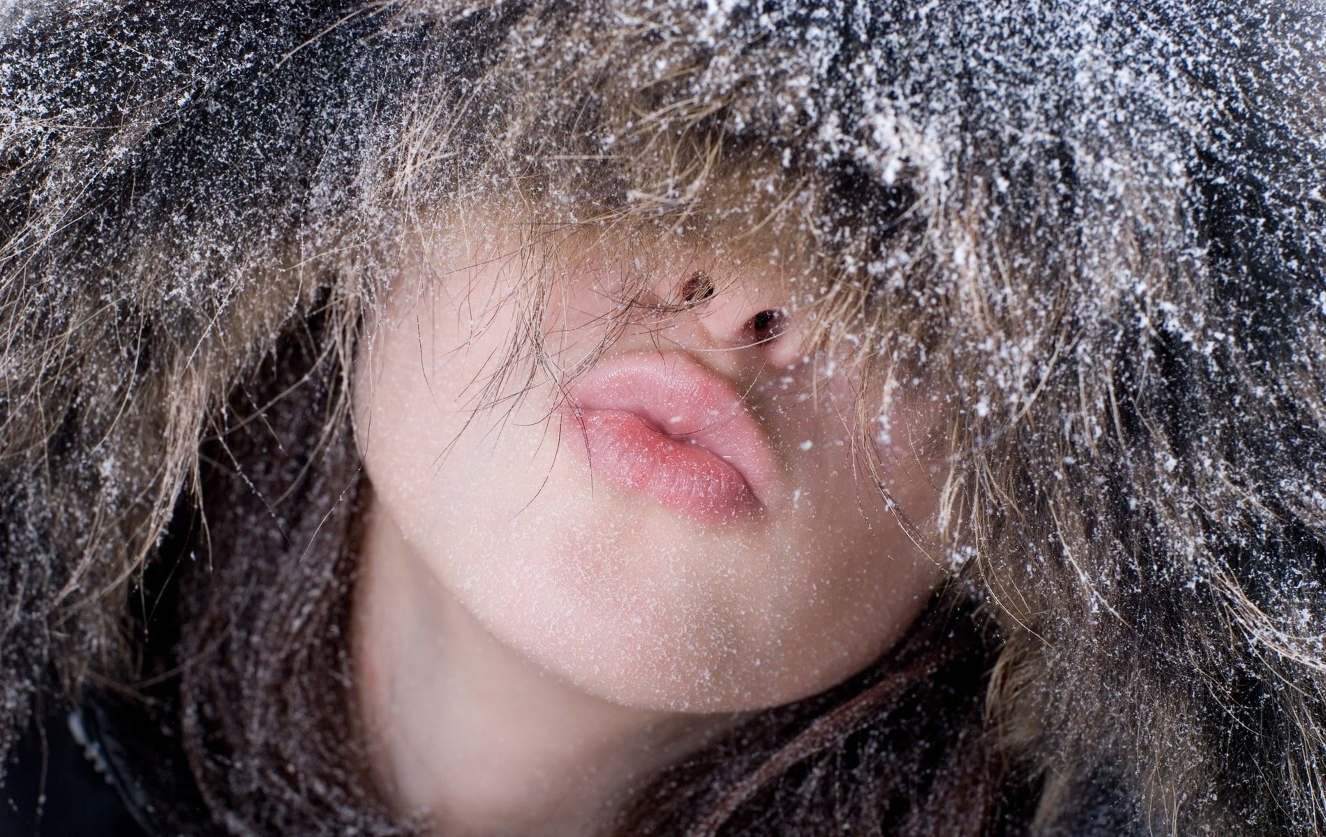 women lips winter fluffy hat, 720P, HD Wallpaper