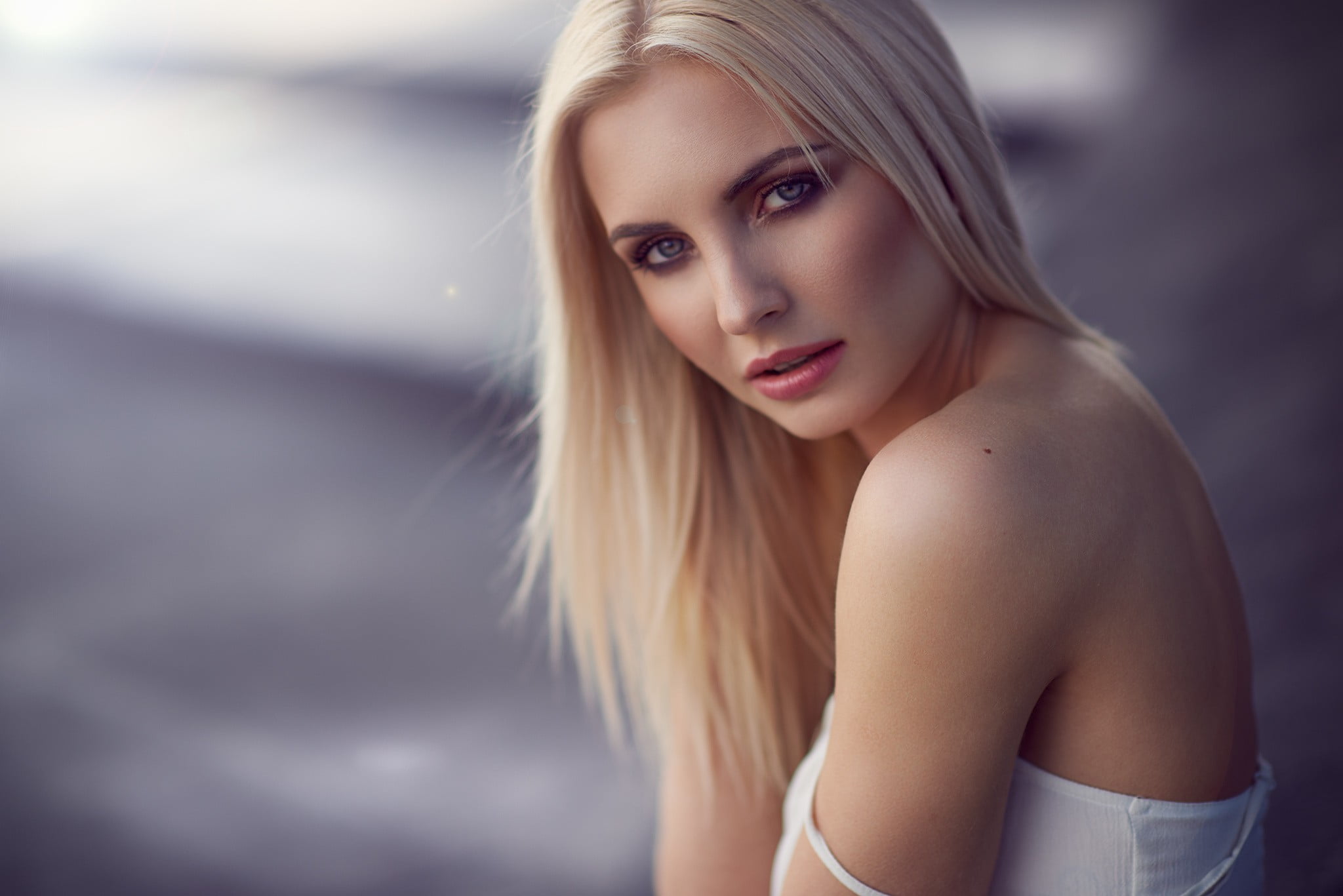females, adults Only, desire, looking, body Care, fashion Model, nature, adult, hairstyle, only Women, contemplation, hair, white, young Women, glamour, HD Wallpaper