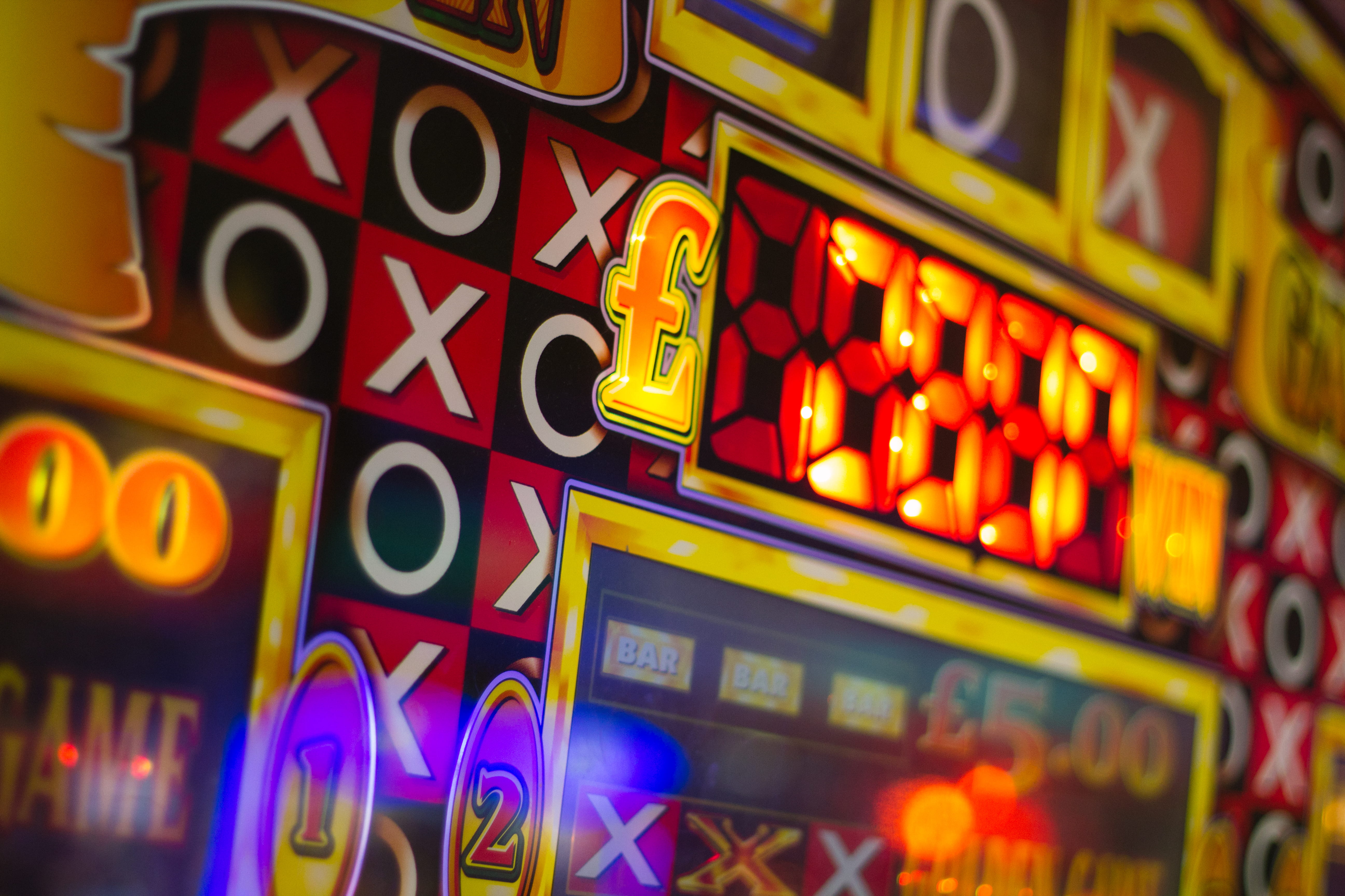 text, light, store sign, 5K, slot machine, neon, western script, arts culture and entertainment, color, sign, casino, gamble, multi colored, bokeh, indoors, HD Wallpaper