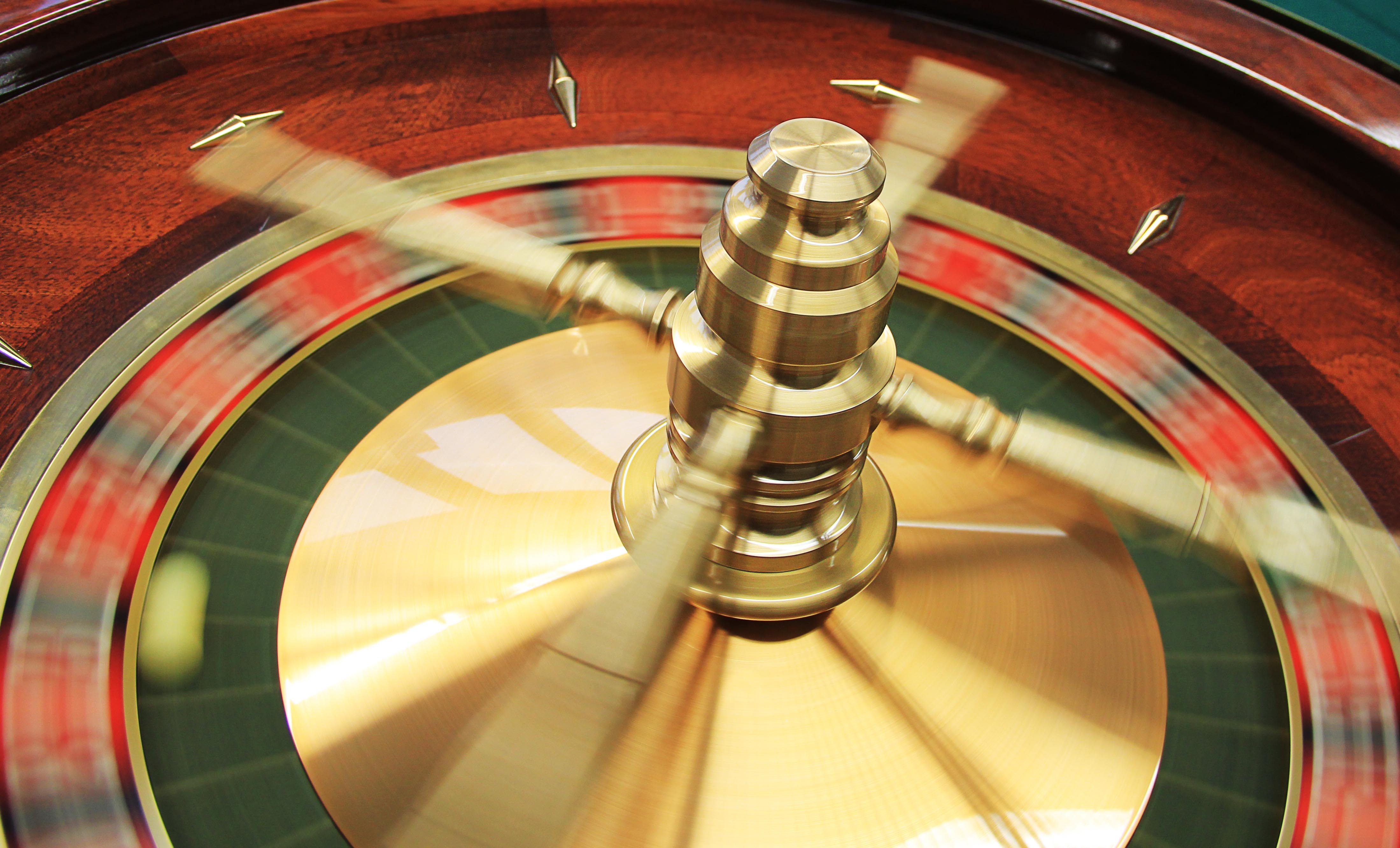 long exposure, motion, close-up, geometric shape, luck, blurred motion, no people, concentric, leisure games, roulette, arts culture and entertainment, HD Wallpaper