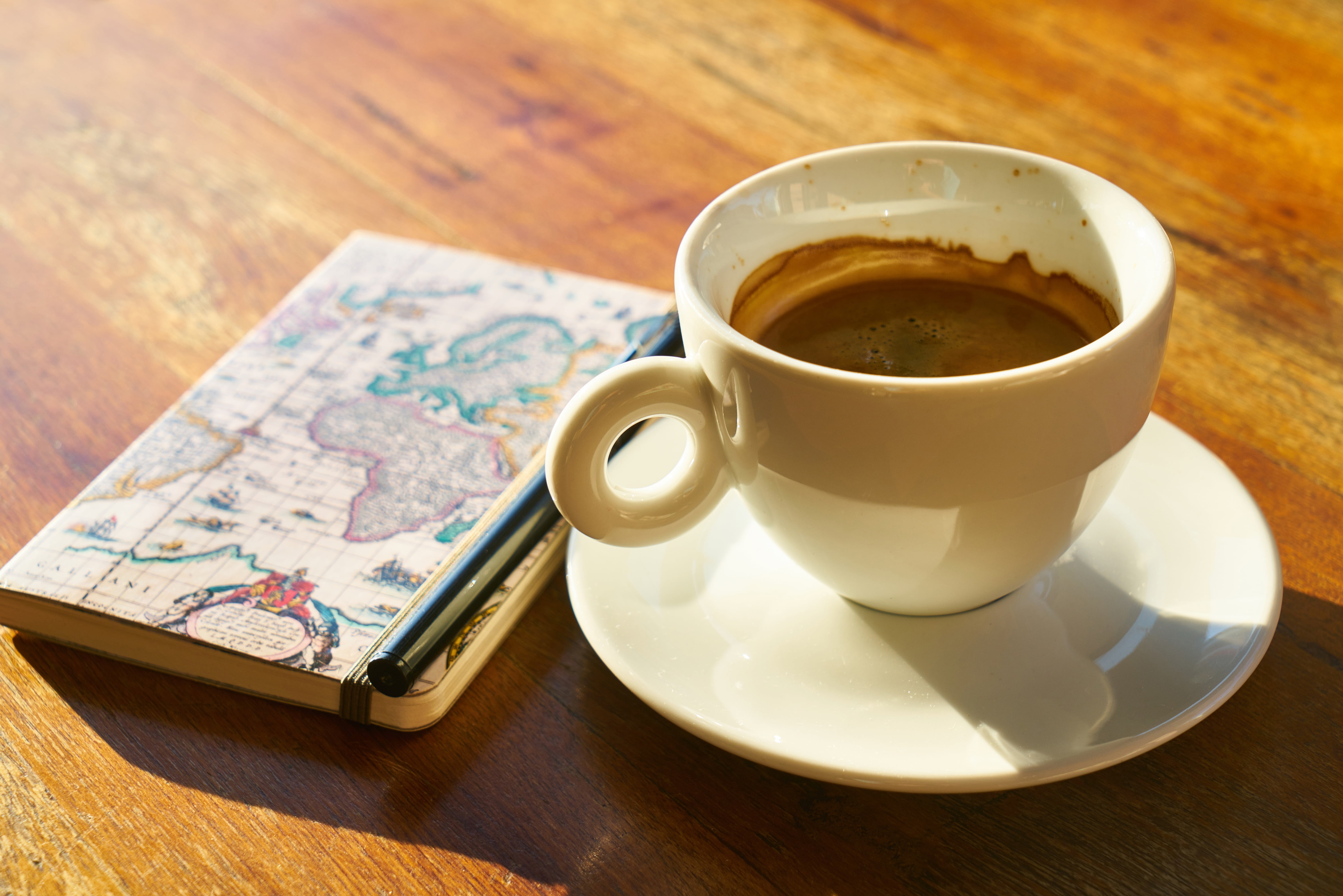 5K, backgrounds, to write, cup, food, nobody, eating, book, wood - material, high angle view, breakfast, healthy lifestyle, macro, brown, wood-fibre boards, HD Wallpaper