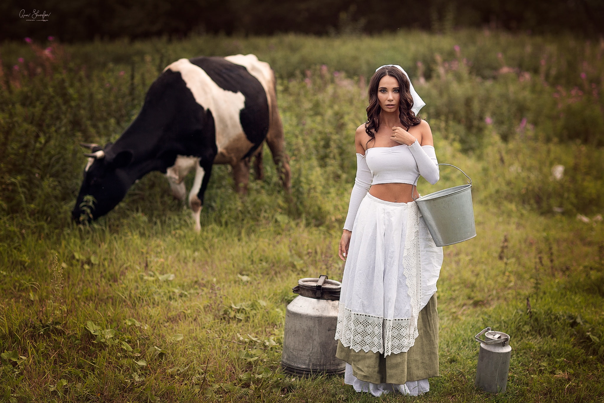 cow, bucket, women, model, juggs, women outdoors, animals, 1080P, HD Wallpaper