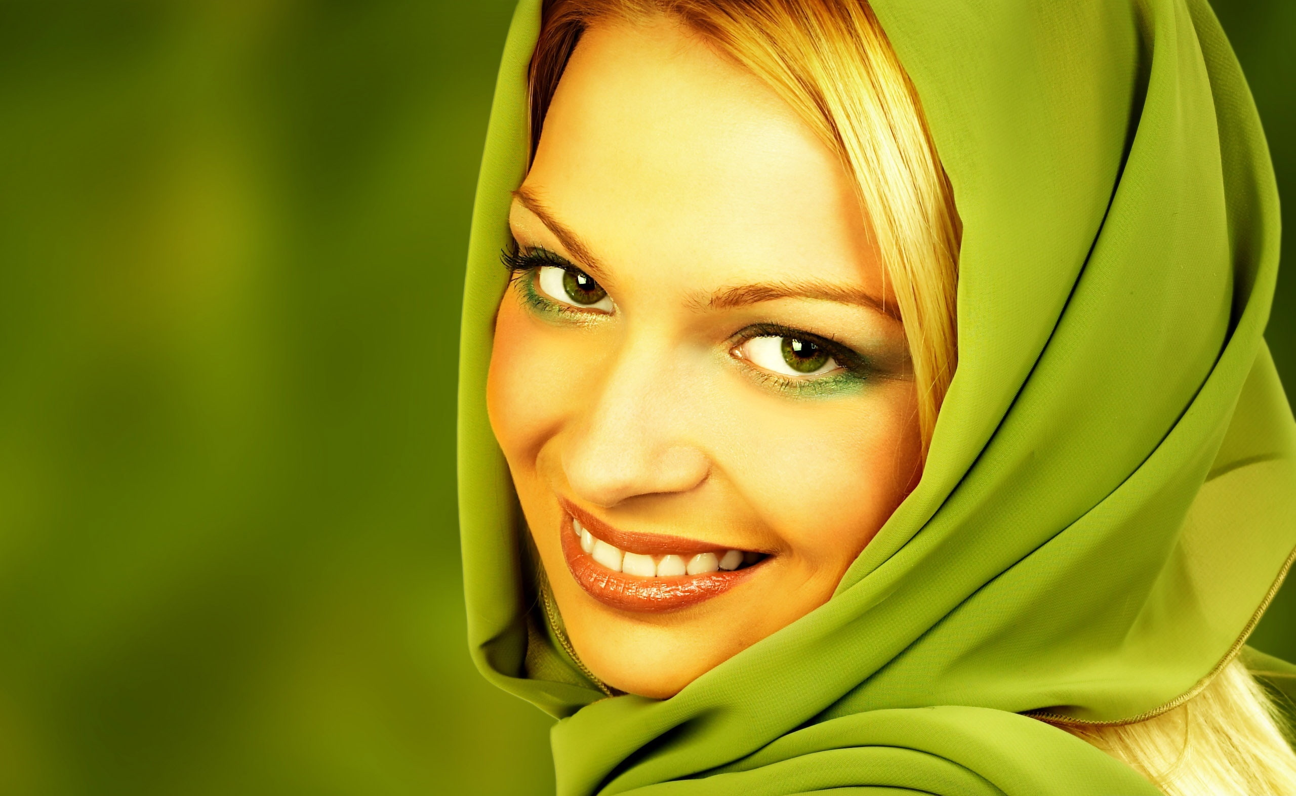 happiness, looking at camera, front view, Green, portrait, close-up, women, chiffon, Smile, adult, one person, Girls, green color, young adult, young women, HD Wallpaper