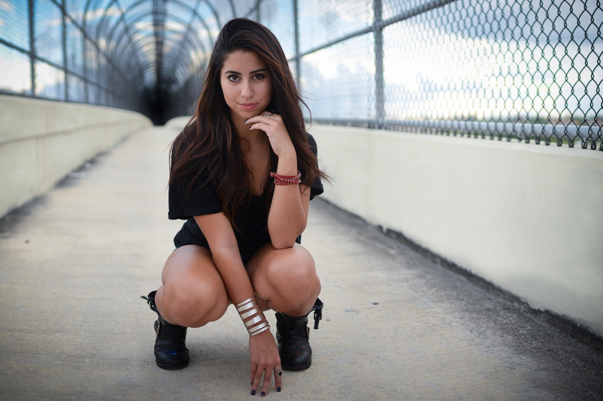 women, bracelets, squatting, young women, one person, beautiful woman, young adult, smiling, lifestyles, hair, real people, looking at camera, sitting, HD Wallpaper