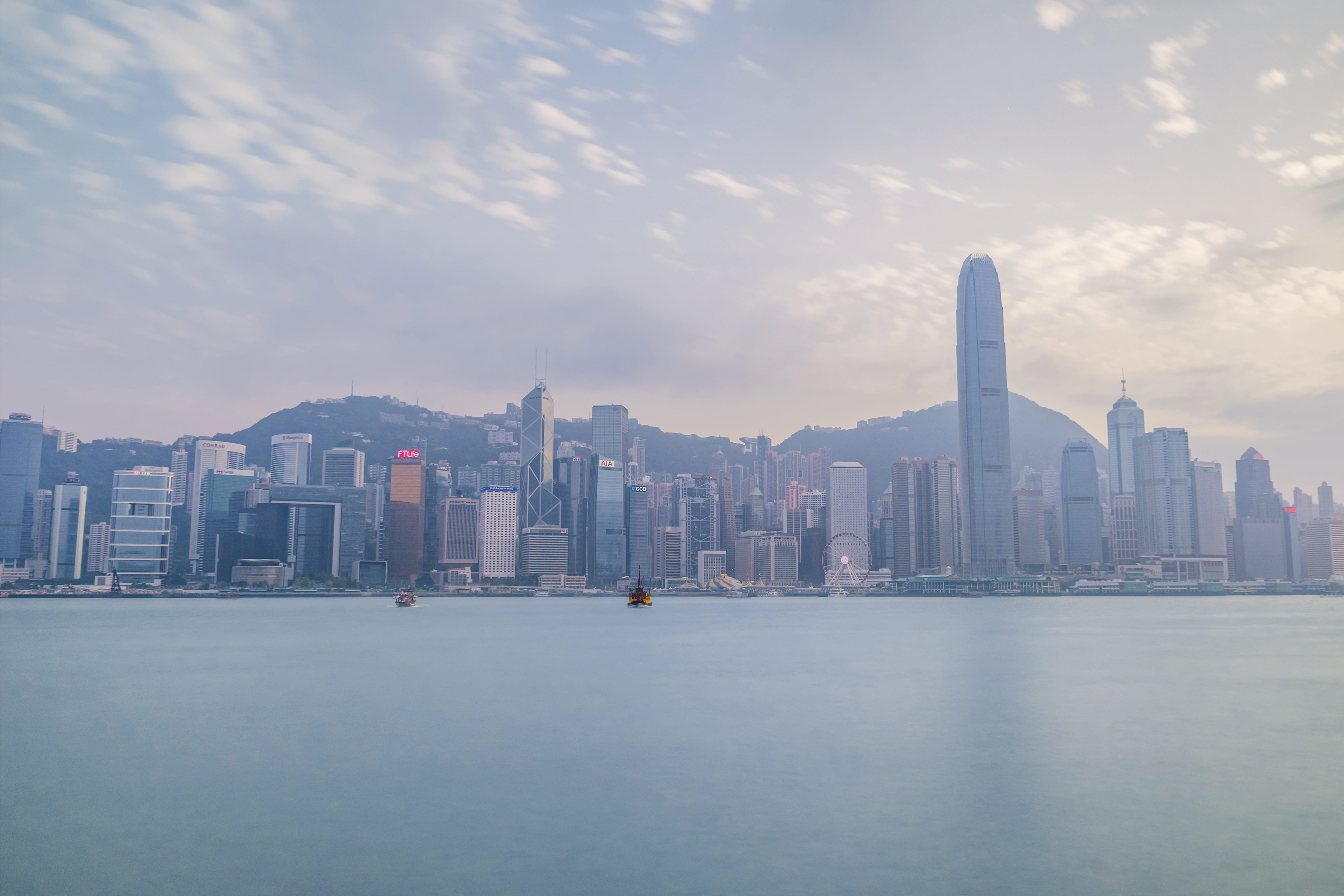 hong, nature, built structure, tall - high, city, harbor, kong, ocean, downtown, bay, cityscape, skyscraper, tall, buildings, hong kong, office building exterior, HD Wallpaper
