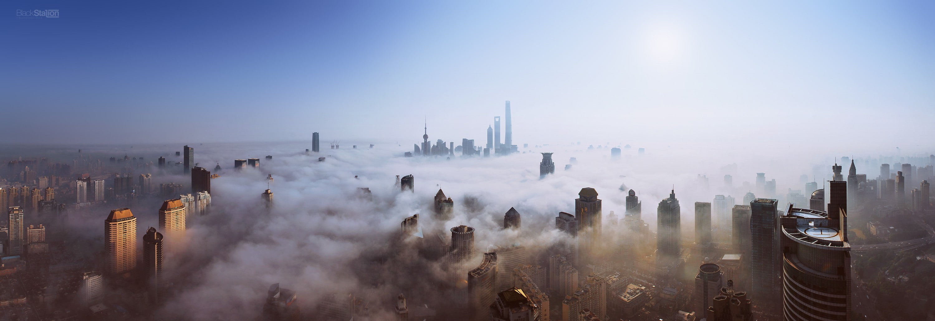 heights, 2K, cityscape, ultra-wide, Sun, mist, Shanghai, skyscraper, sky, HD Wallpaper