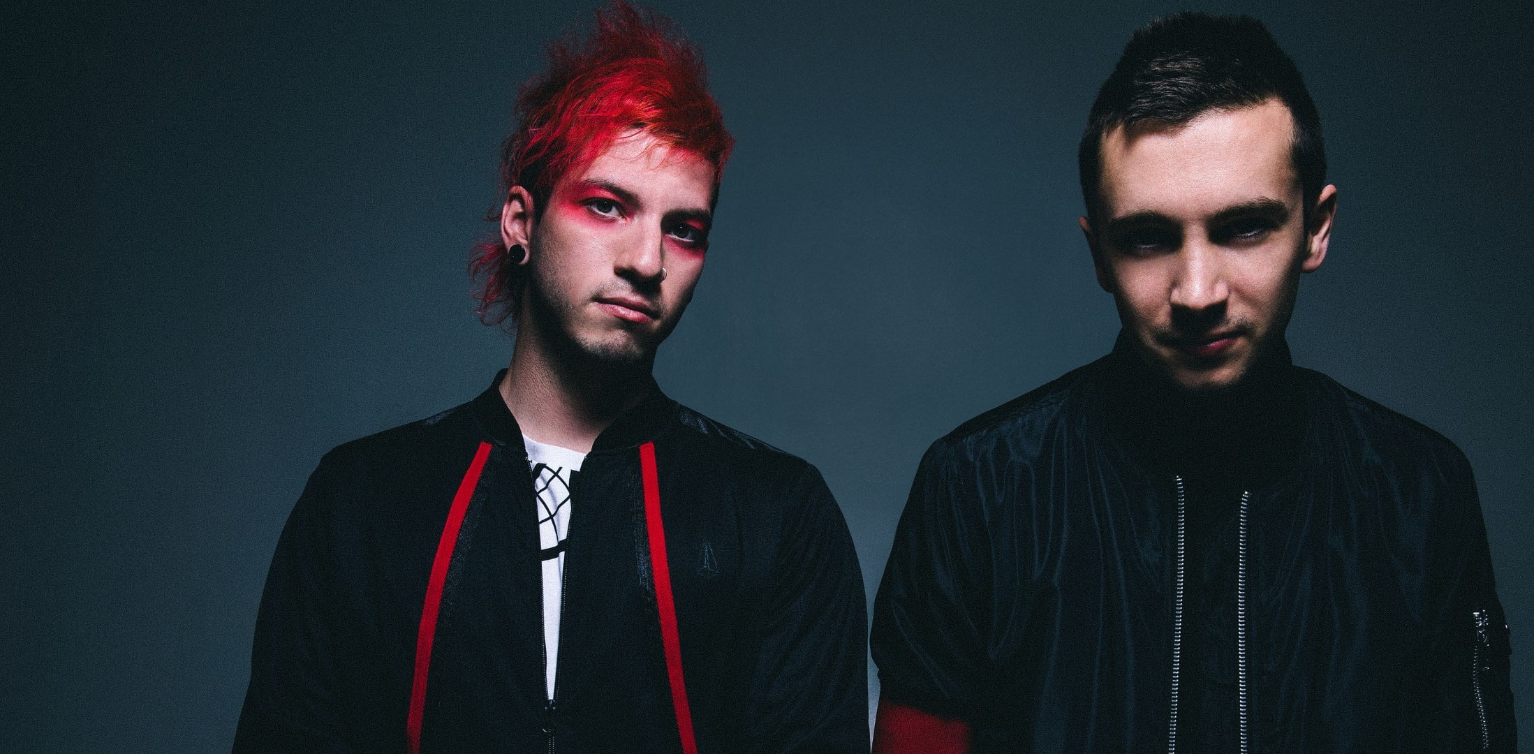 black background, indoors, 1080P, two people, gray background, portrait, front view, young adult, twenty one pilots, emotion, redhead, headshot, people, HD Wallpaper