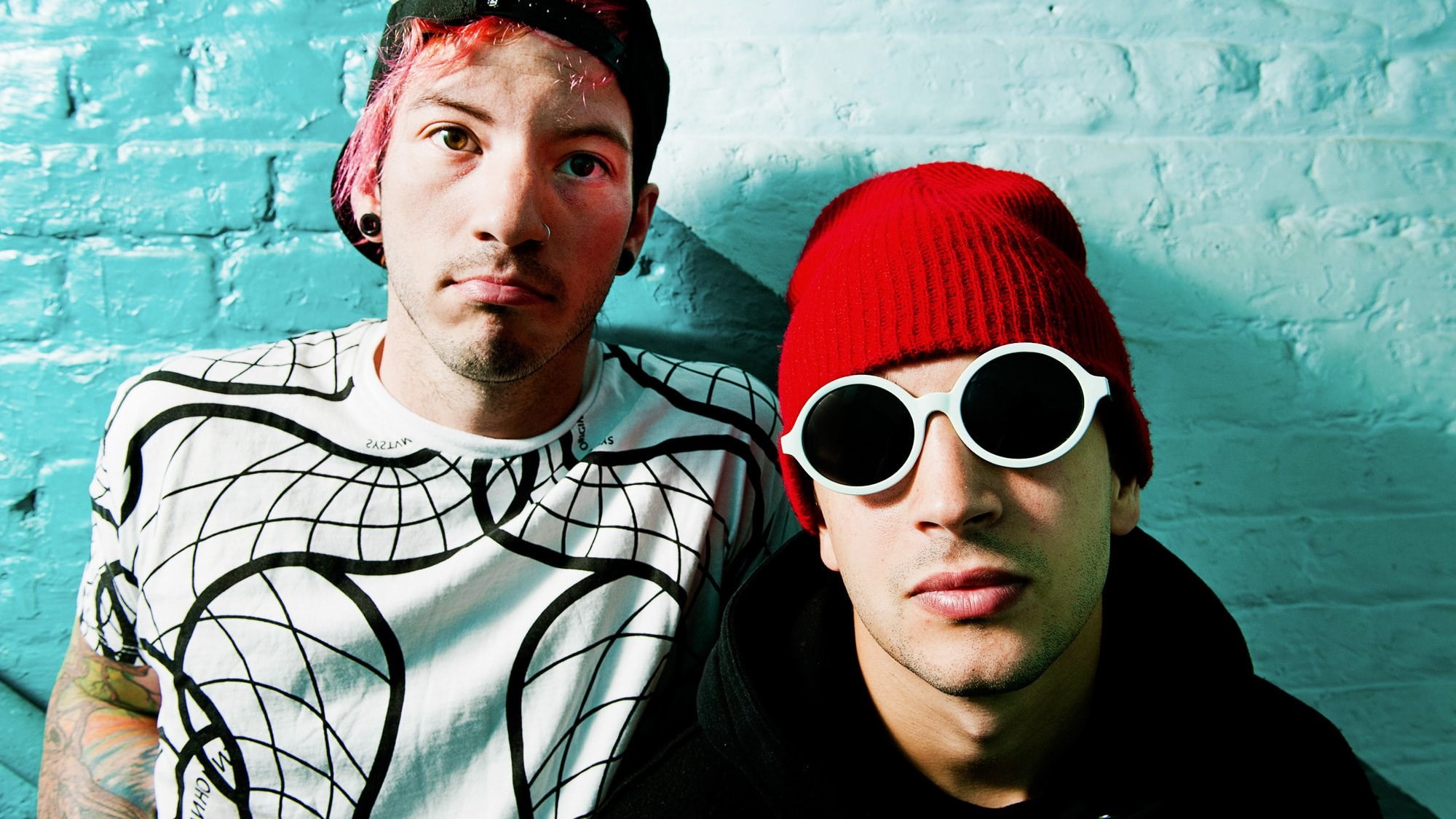 couple - relationship, young adult, people, portrait, young women, two people, glasses, hairstyle, headshot, men, real people, front view, young men, twenty one pilots, HD Wallpaper