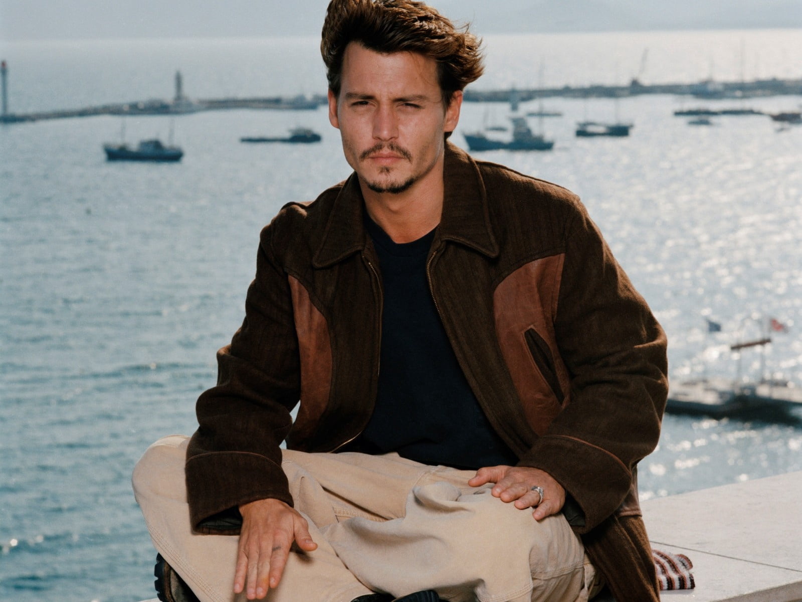 looking, standing, males, nature, day, shore, facial hair, casual Clothing, sit, color Image, brown hair, portrait, confidence, one Man Only, johnny depp, HD Wallpaper