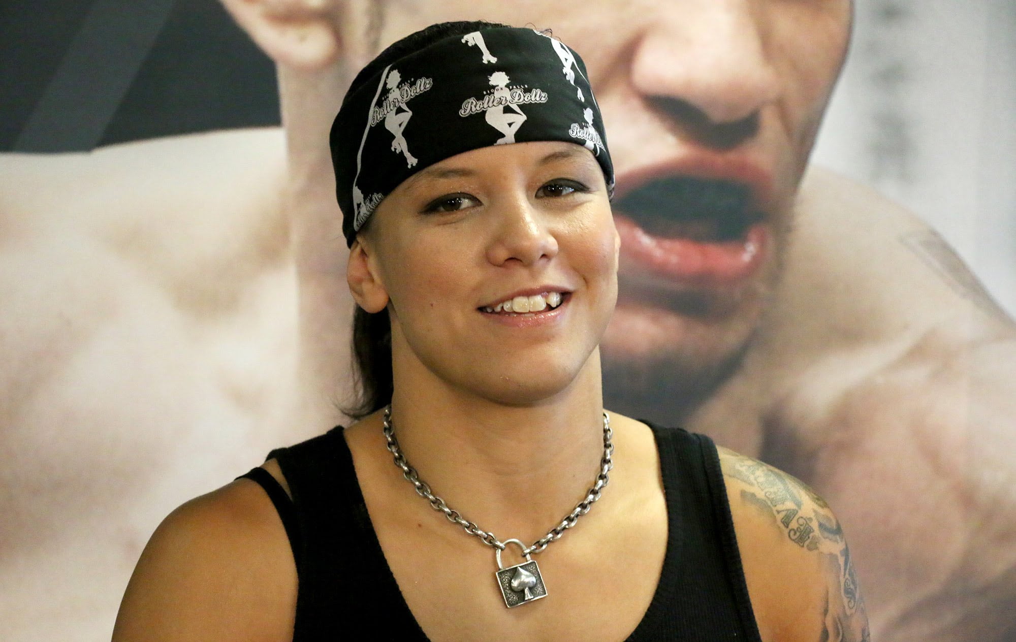 indoors, front view, females, males, leisure activity, smiling, hairstyle, real People, headshot, young Adult, color Image, ufc, young Women, people, men, HD Wallpaper