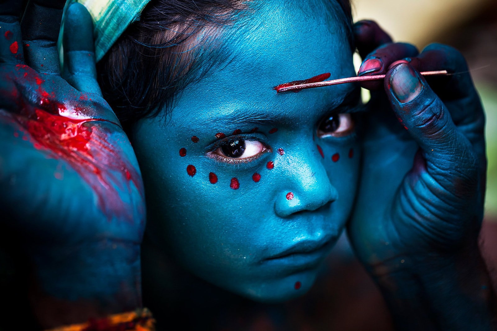 children, women, beautiful woman, 720P, human face, close-up, face paint, portrait, stage make-up, eyeshadow, hands, child, eyelash, fashion, hairstyle, HD Wallpaper