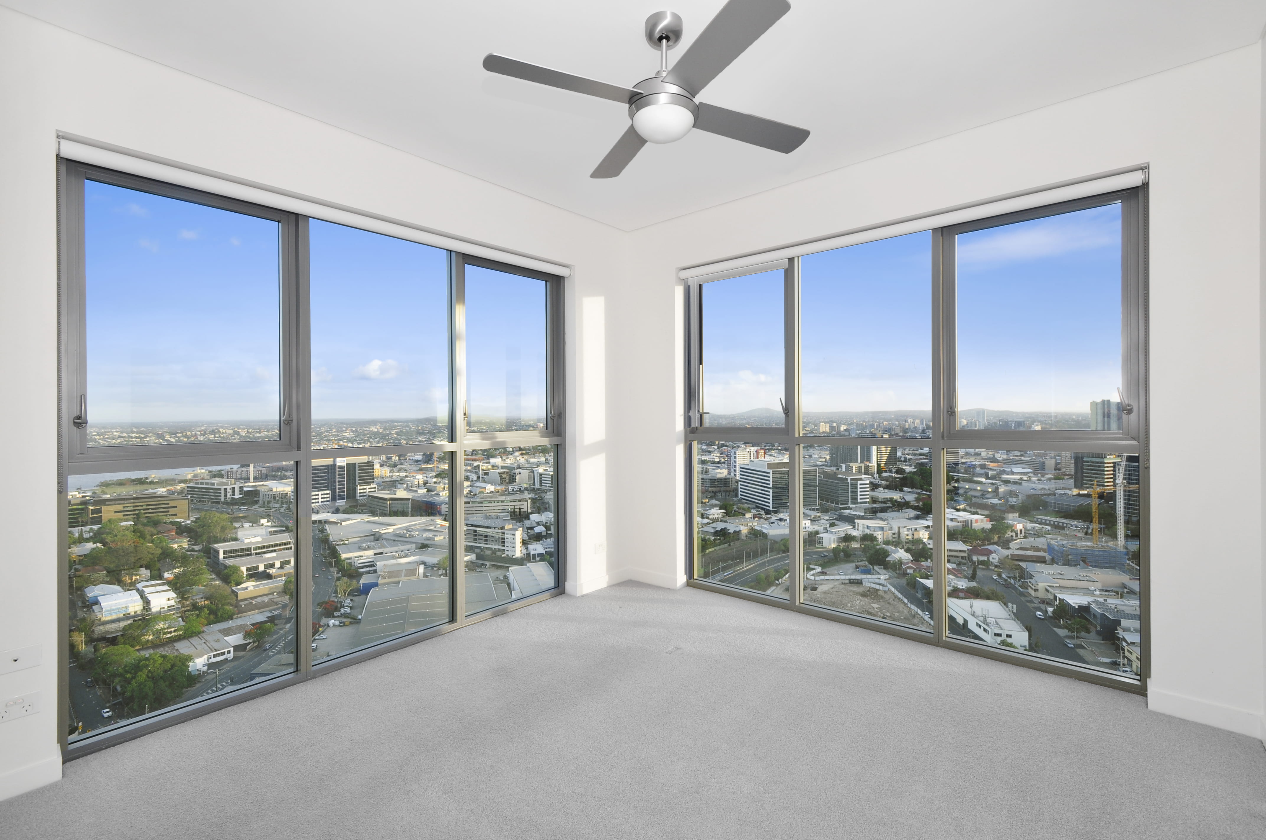 water, city, brisbane, apartment, ceiling fan, appliance, door, modern, floor to ceiling, bedroom, 4K, building, no people, built structure, housing, transparent, HD Wallpaper