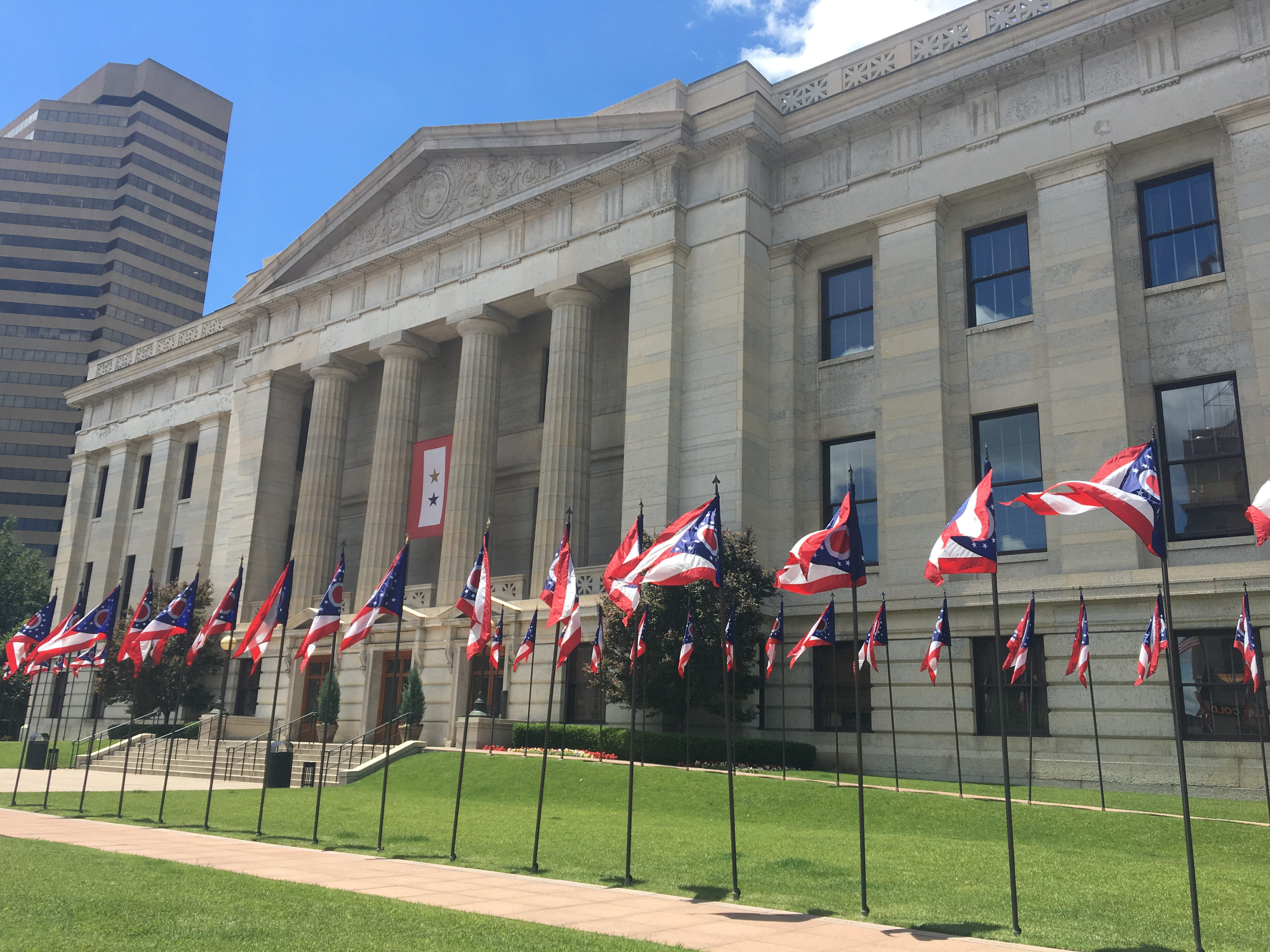 building exterior, city, plant, government, ohio state capitol, statehouse, facade, outdoors, flag, day, architecture, low angle view, united states, ohio statehouse, HD Wallpaper