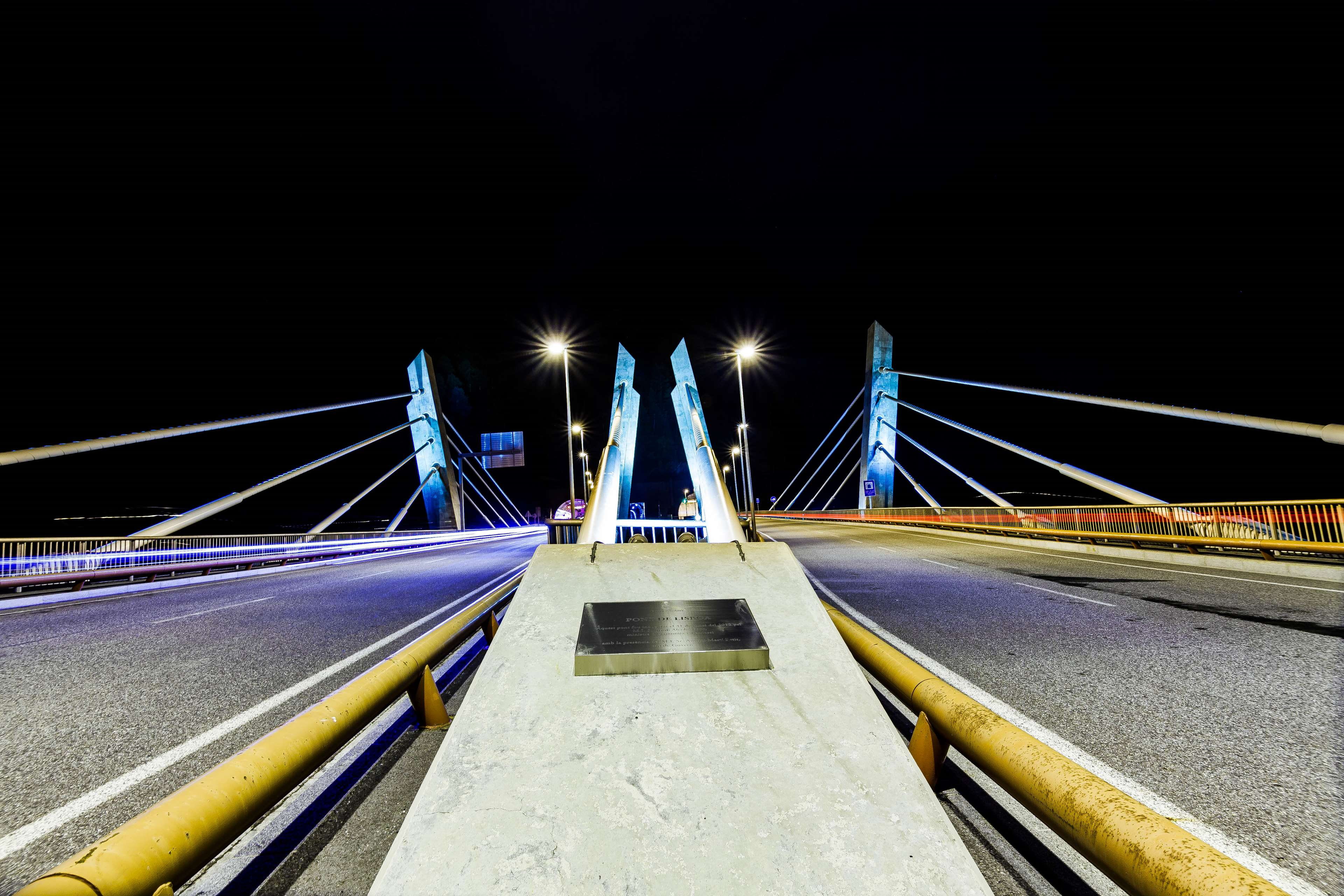 direction, light, motion, outdoors, transportation, architecture, pont, city, lumiere, longue, railing, sky, speed, lumineuse, road, illuminated, built structure, HD Wallpaper
