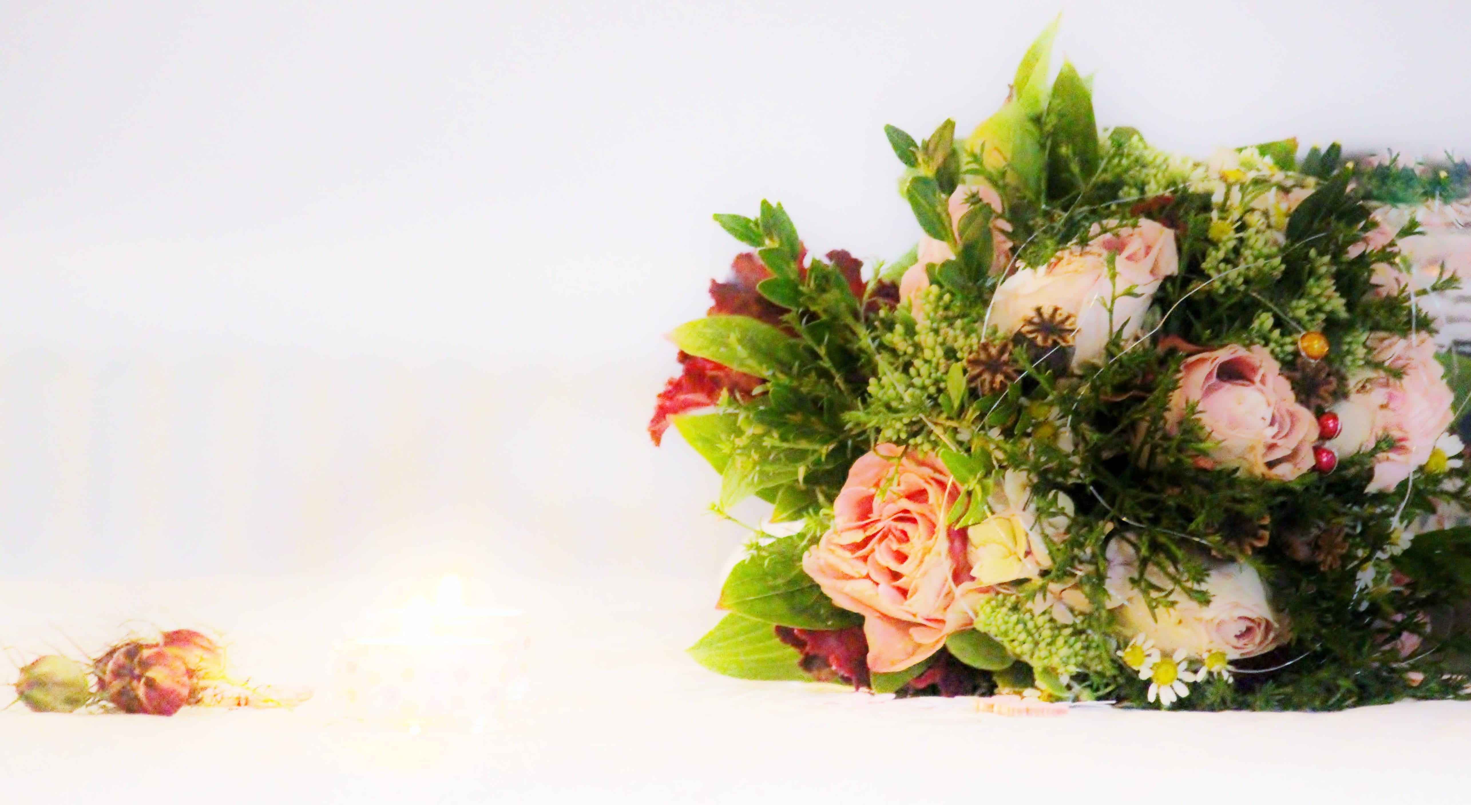 leaves, wedding bouquet, map, red, flower bouquet, green color, magical, marriage, flower, copy space, love, flower head, food and drink, no people, pink, HD Wallpaper