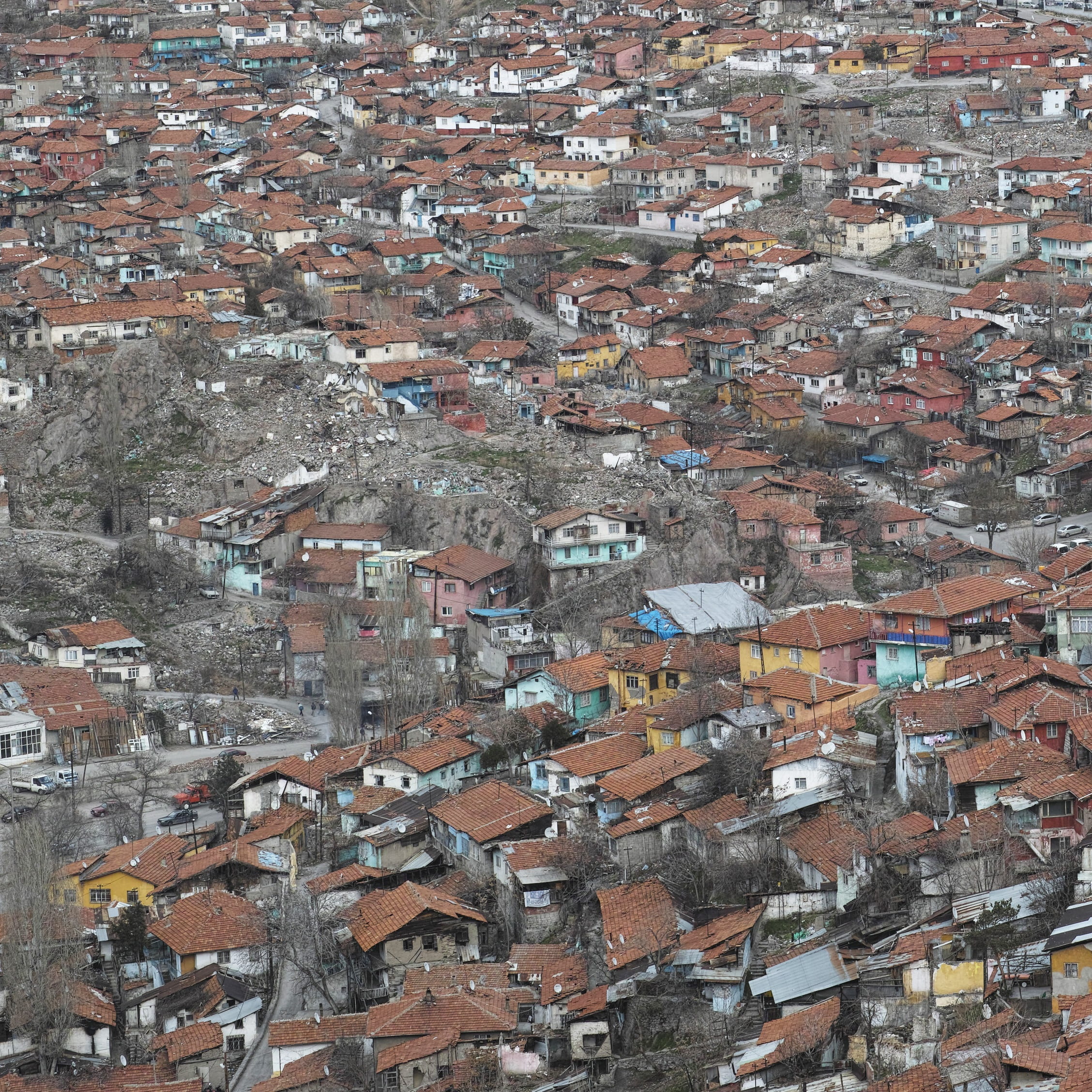 residential district, ankara, 1080P, crowded, full frame, street, built structure, backgrounds, ruin, building, retro, travel, photo, buildings, house, Phone HD Wallpaper