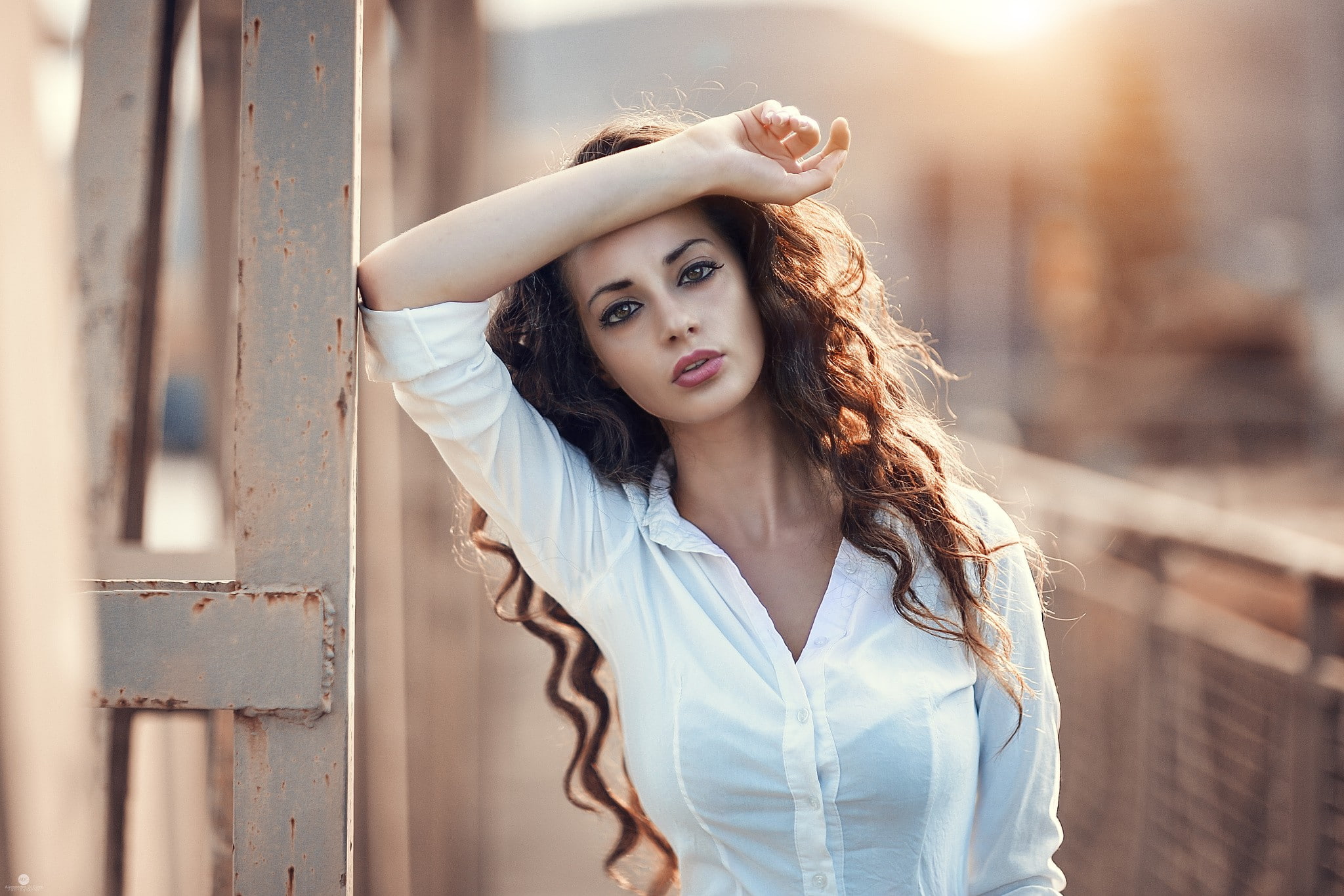 standing, one person, Alessandro Di Cicco, looking at viewer, looking at camera, beautiful woman, body part, casual clothing, hand in hair, beautiful people, HD Wallpaper