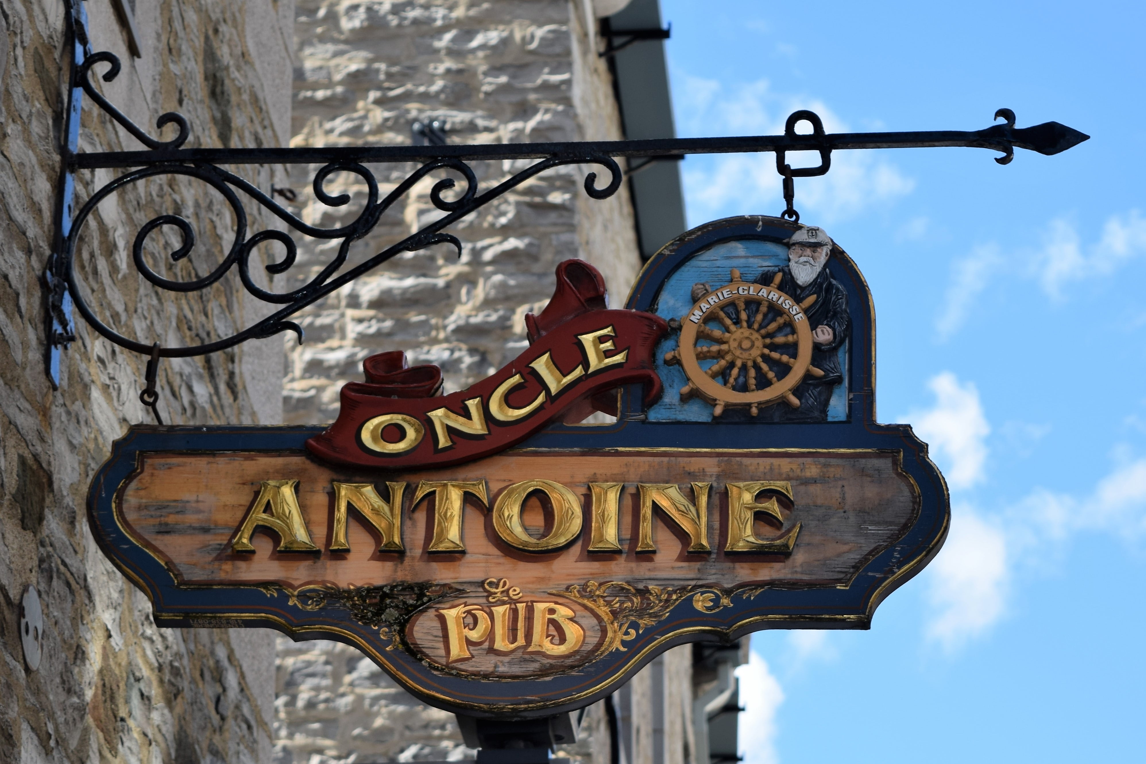 day, pub, guidance, sign, cloud - sky, public house, architecture, tavern, signage, wheel, captain, text, ornate, rod, building exterior, hanging, ship, HD Wallpaper