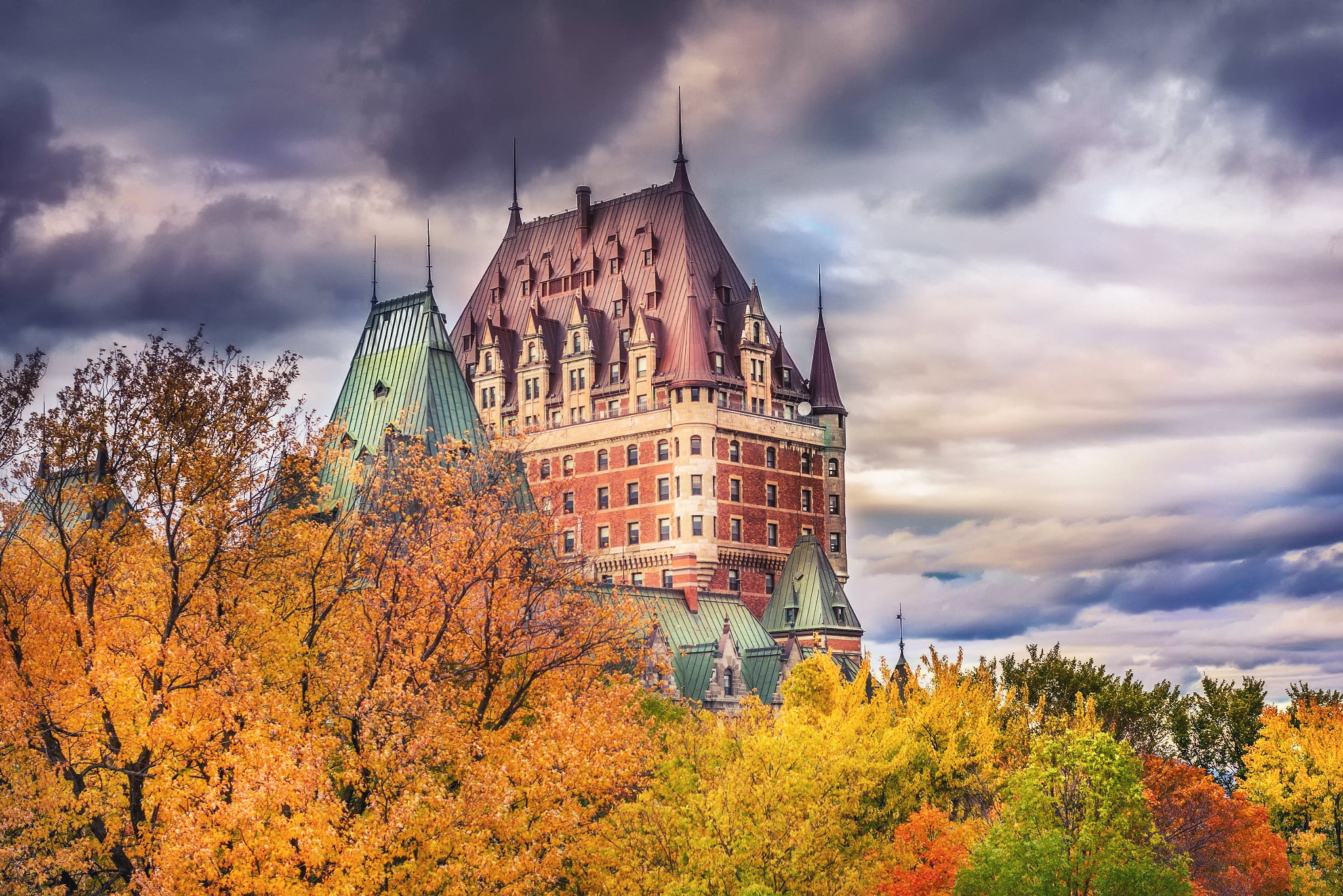 clouds, gothic style, plant, Chateau Frontenac, nature, sky, tower, autumn, the city, built structure, no people, the château Frontenac, architecture, travel destinations, HD Wallpaper