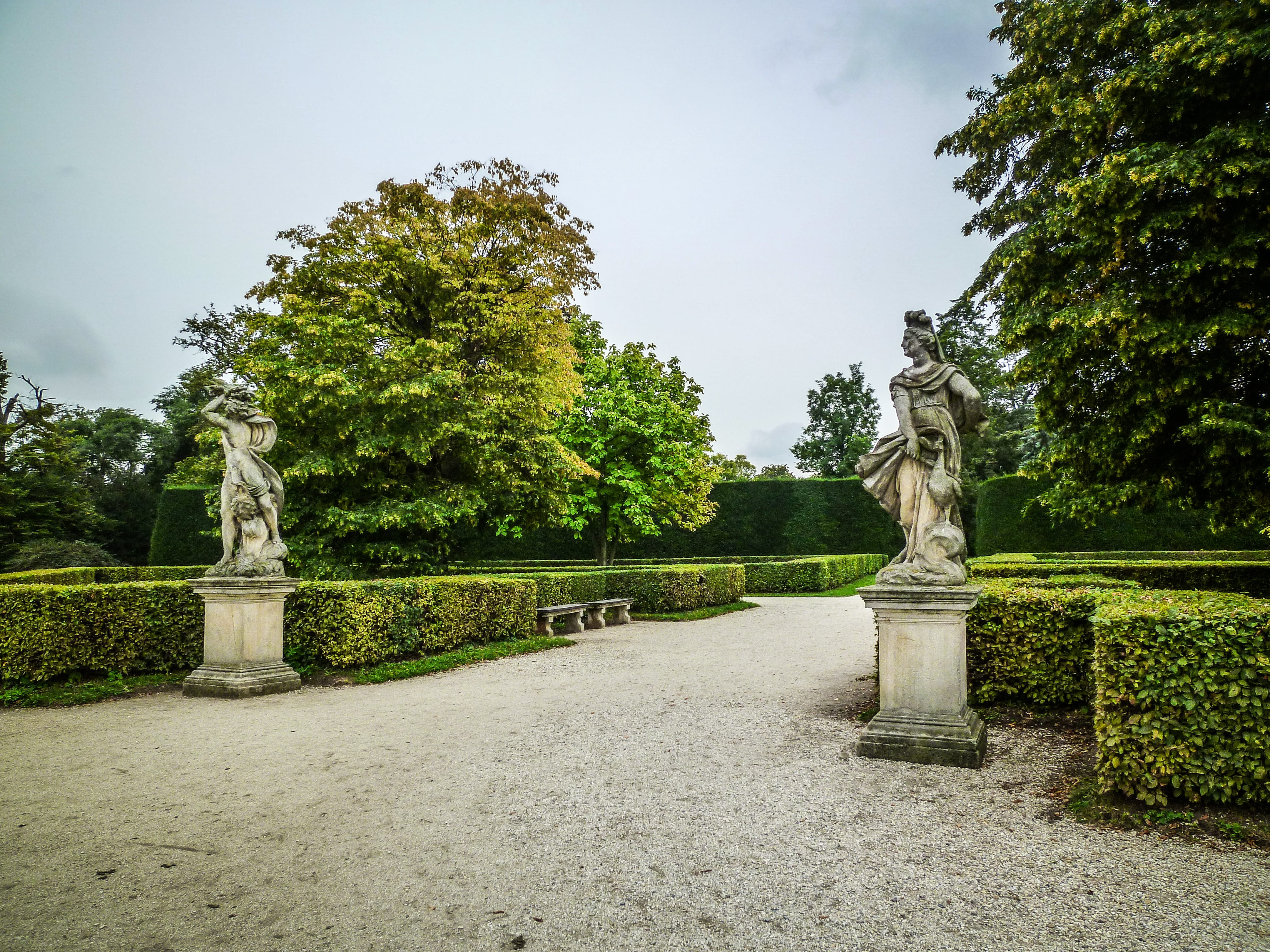 male likeness, footpath, nature, human representation, green color, park - man made space, hedge, sky, castle park, statuary, sculpture, female likeness, HD Wallpaper