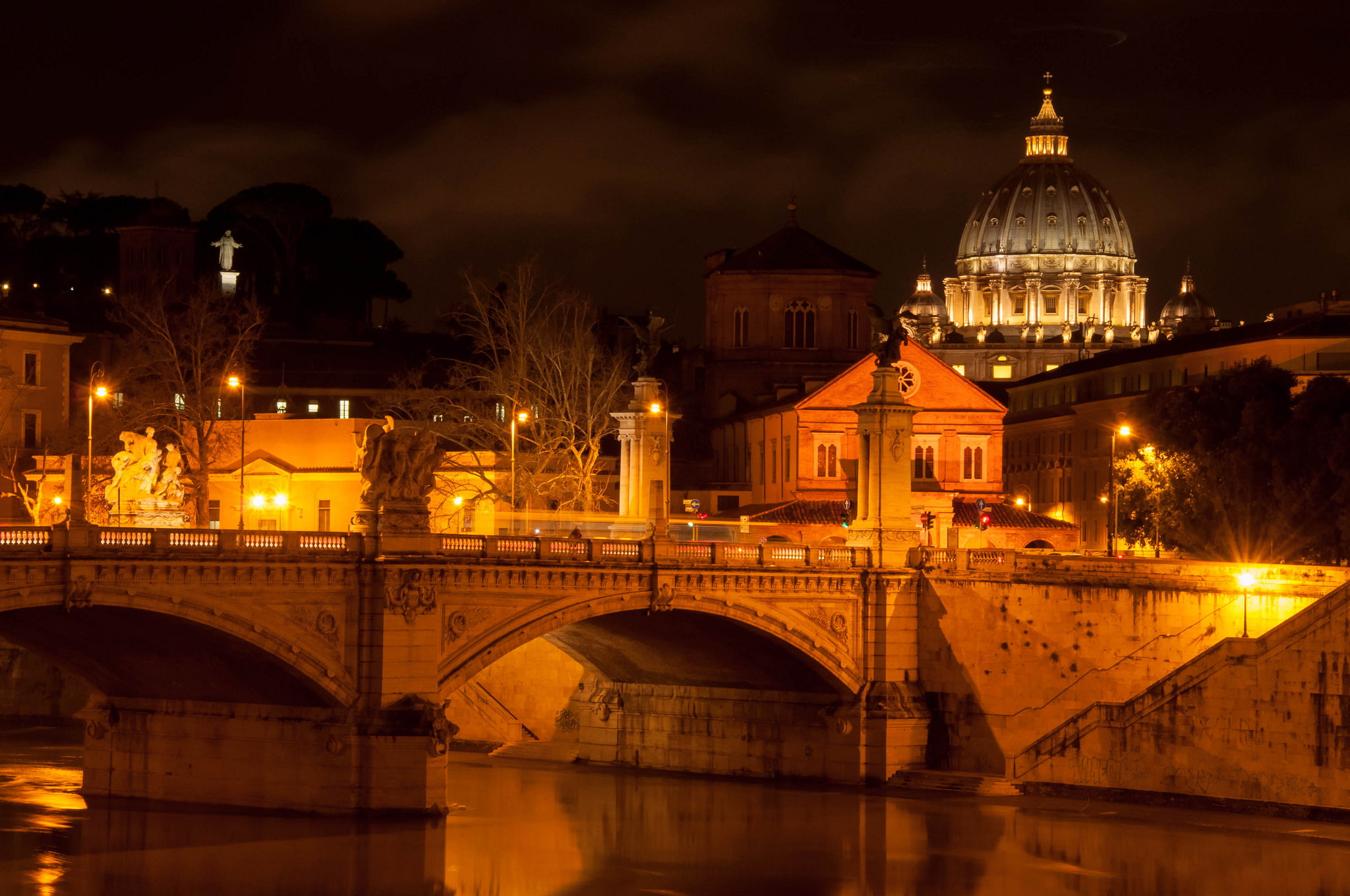 the city, 1080P, St. Peters Basilica, The Tiber, architecture, Italy, Rome, St. Peters Cathedral, The Vatican, lights, light, Ponte Santangelo, river, HD Wallpaper