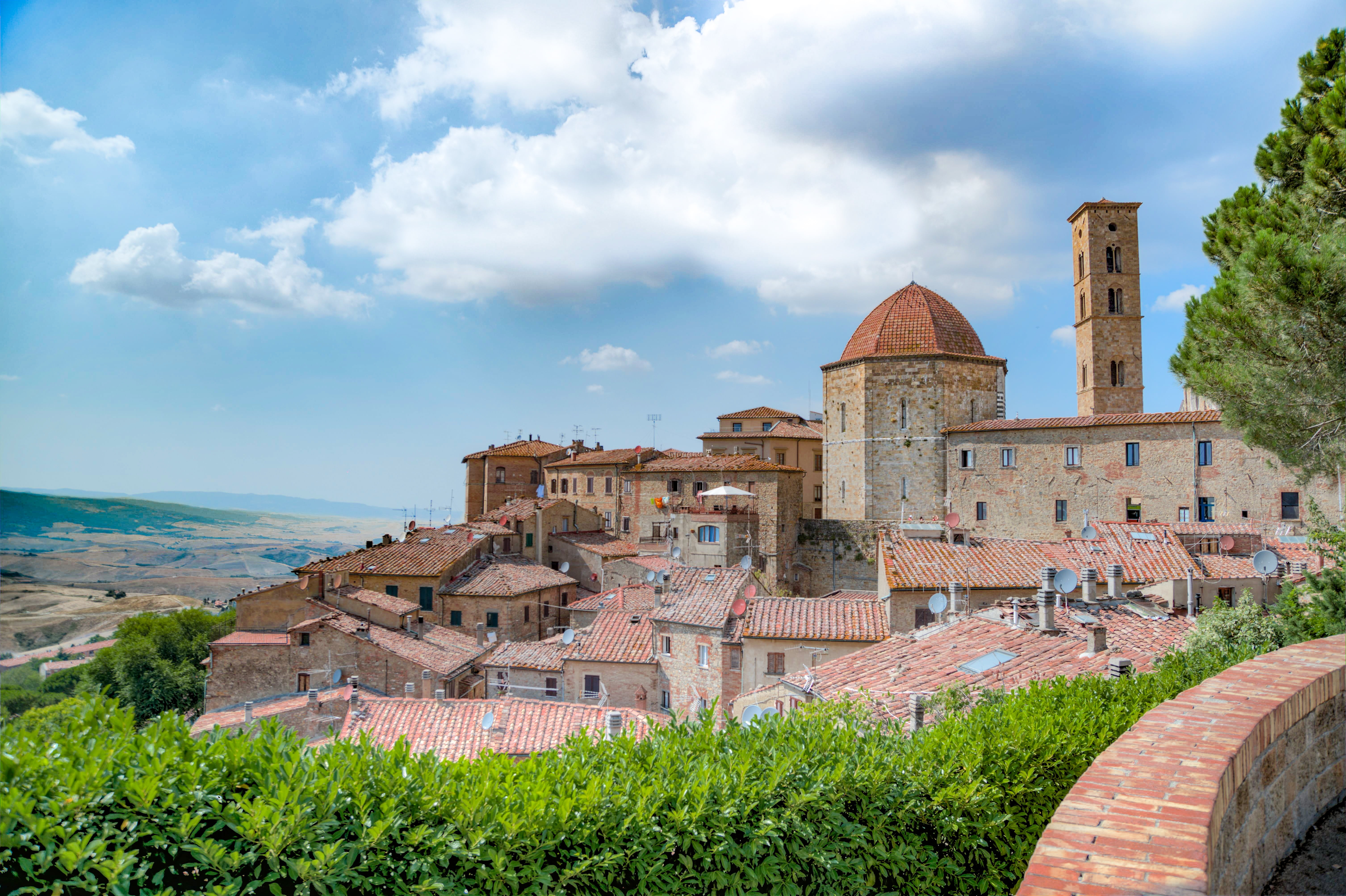 historic, outdoors, city, antique, town, tourism, cultures, building, photo, toscana, nature, water, italy, ancient, religion, roofs, structures, old, heritage, HD Wallpaper