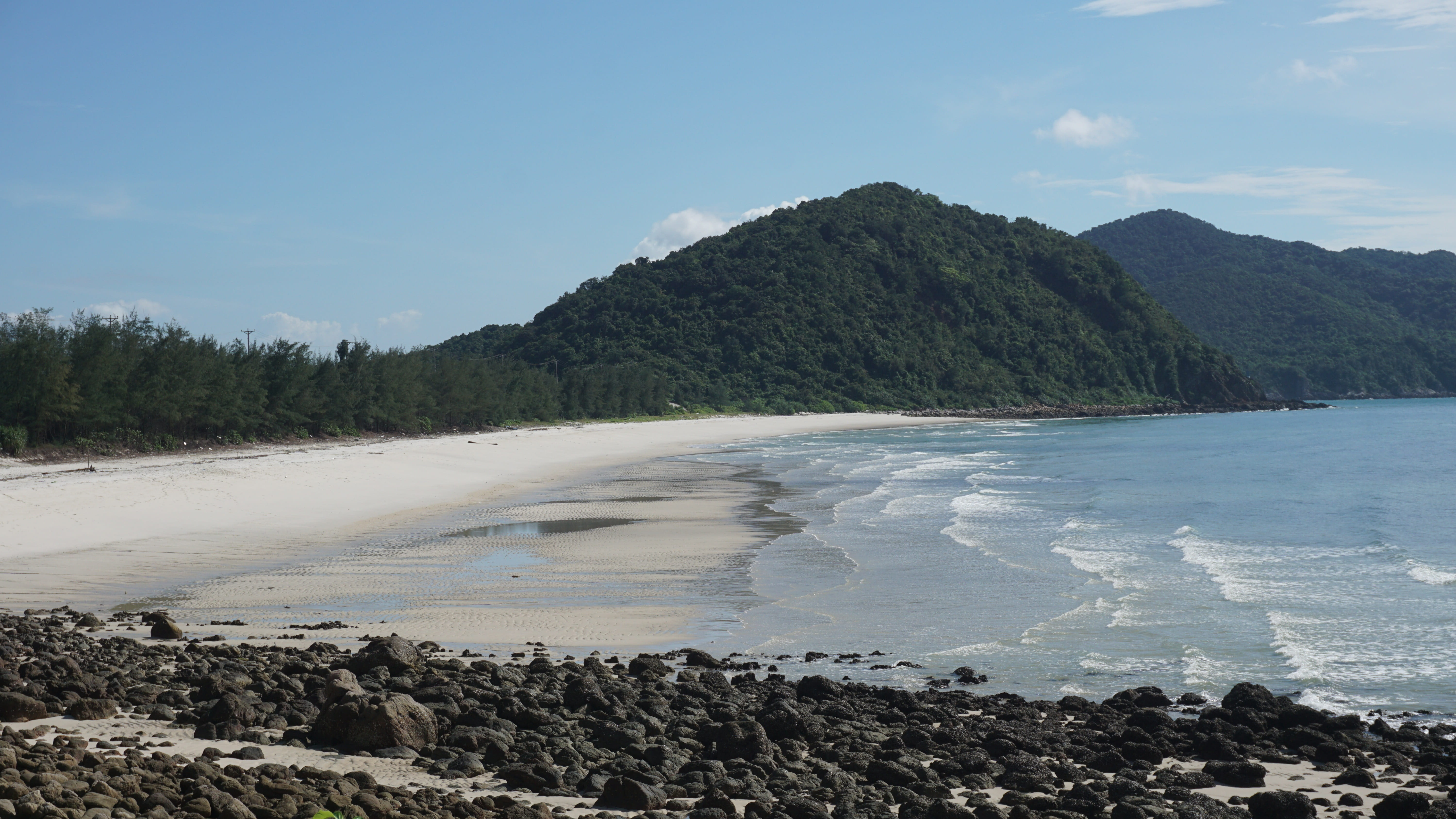 solid, beach, sky, van don island, land, remote, idyllic, nature, beauty in nature, no people, non-urban scene, scenics - nature, 5K, tree, quang ninh, HD Wallpaper