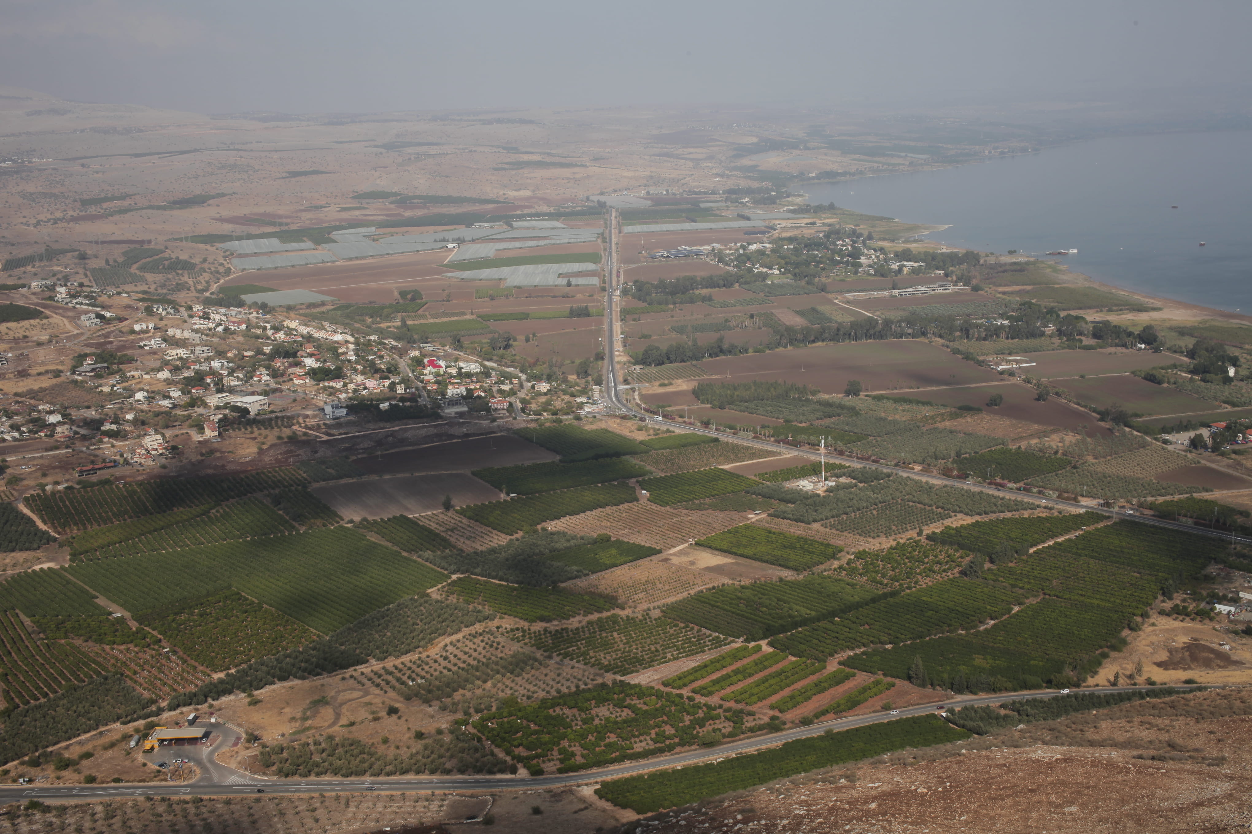 kineret, plant, mount arbel, high angle view, road, field, no people, beauty in nature, 4K, farm, tranquility, israel, building, outdoors, scenics - nature, HD Wallpaper