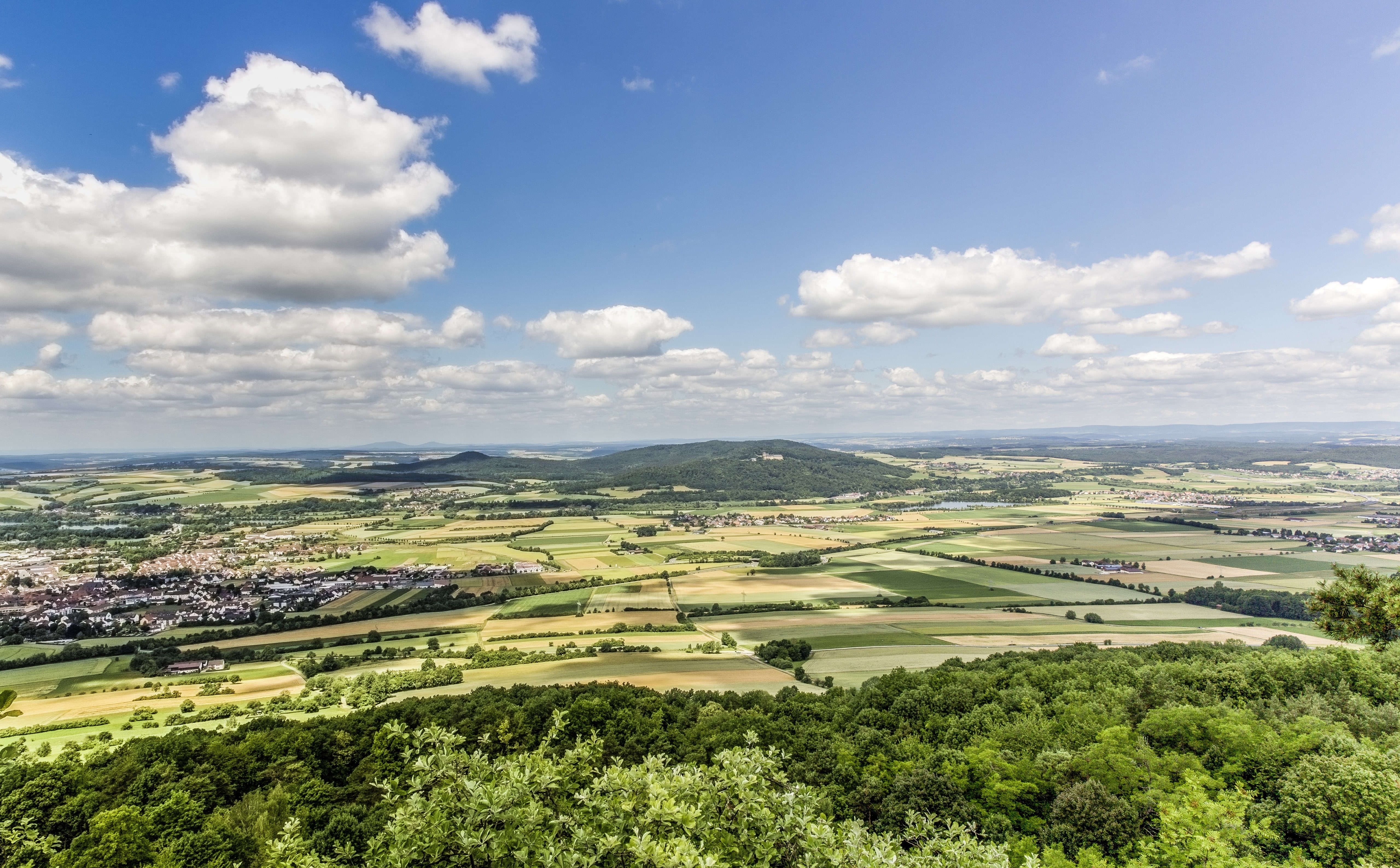 bavaria, frankischealb, FranconianJura, tree, biergarten, tranquil scene, scenics - nature, berg, rural scene, urlaub, staffelbergklause, patchwork landscape, HD Wallpaper