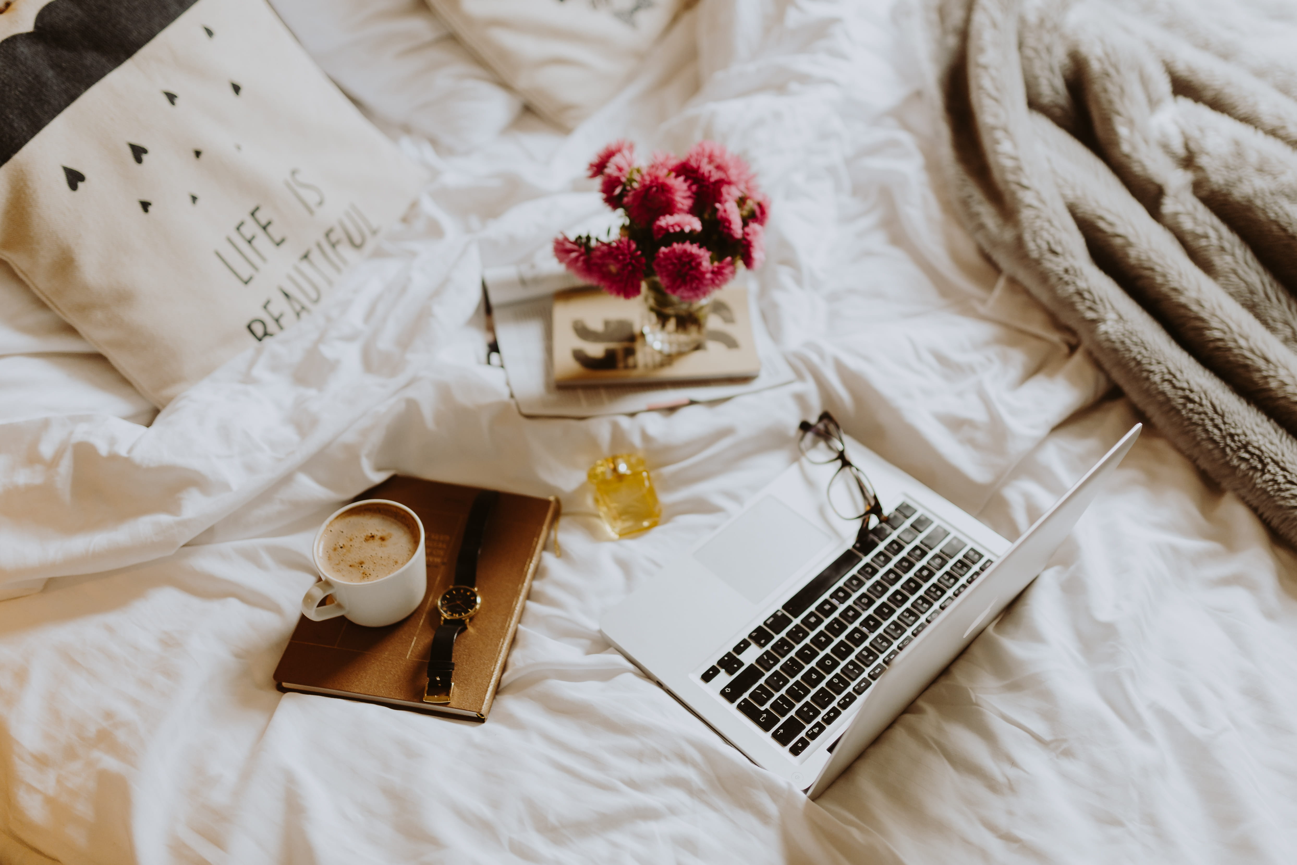bricks, bed office, coffee, mug, brick wall, bedroom, laptop, no people, communication, apartment, still life, bed, macbook, home office, bedding, morning, HD Wallpaper