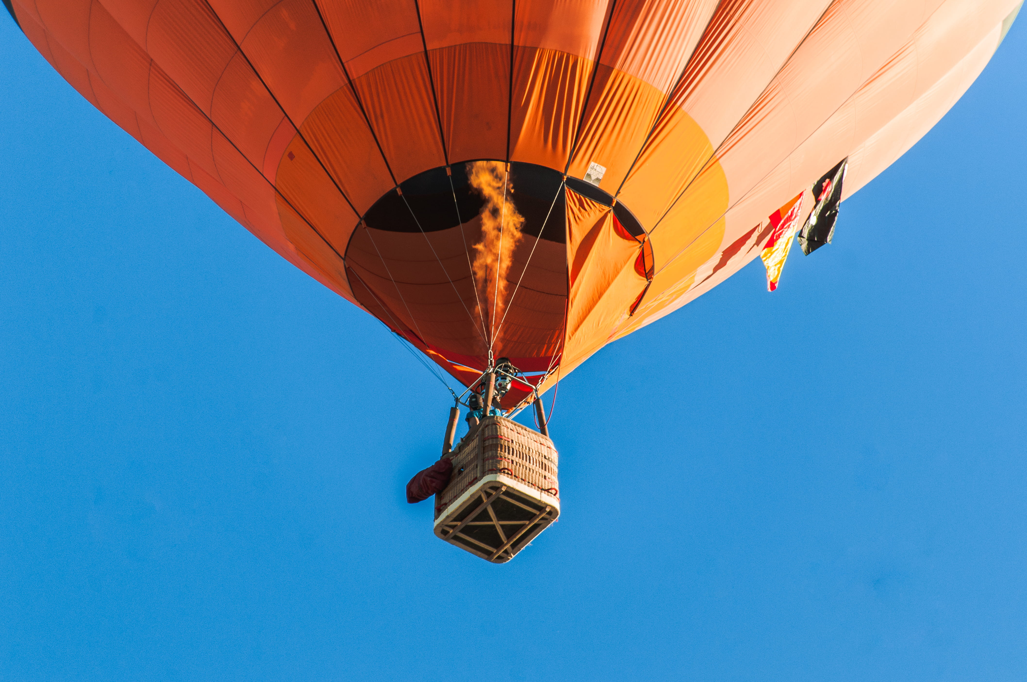 riding, no people, drift, 4K, high, fire - natural phenomenon, hot, brown, float, person, above, fly, multi colored, travel, flying, sky, air vehicle, HD Wallpaper