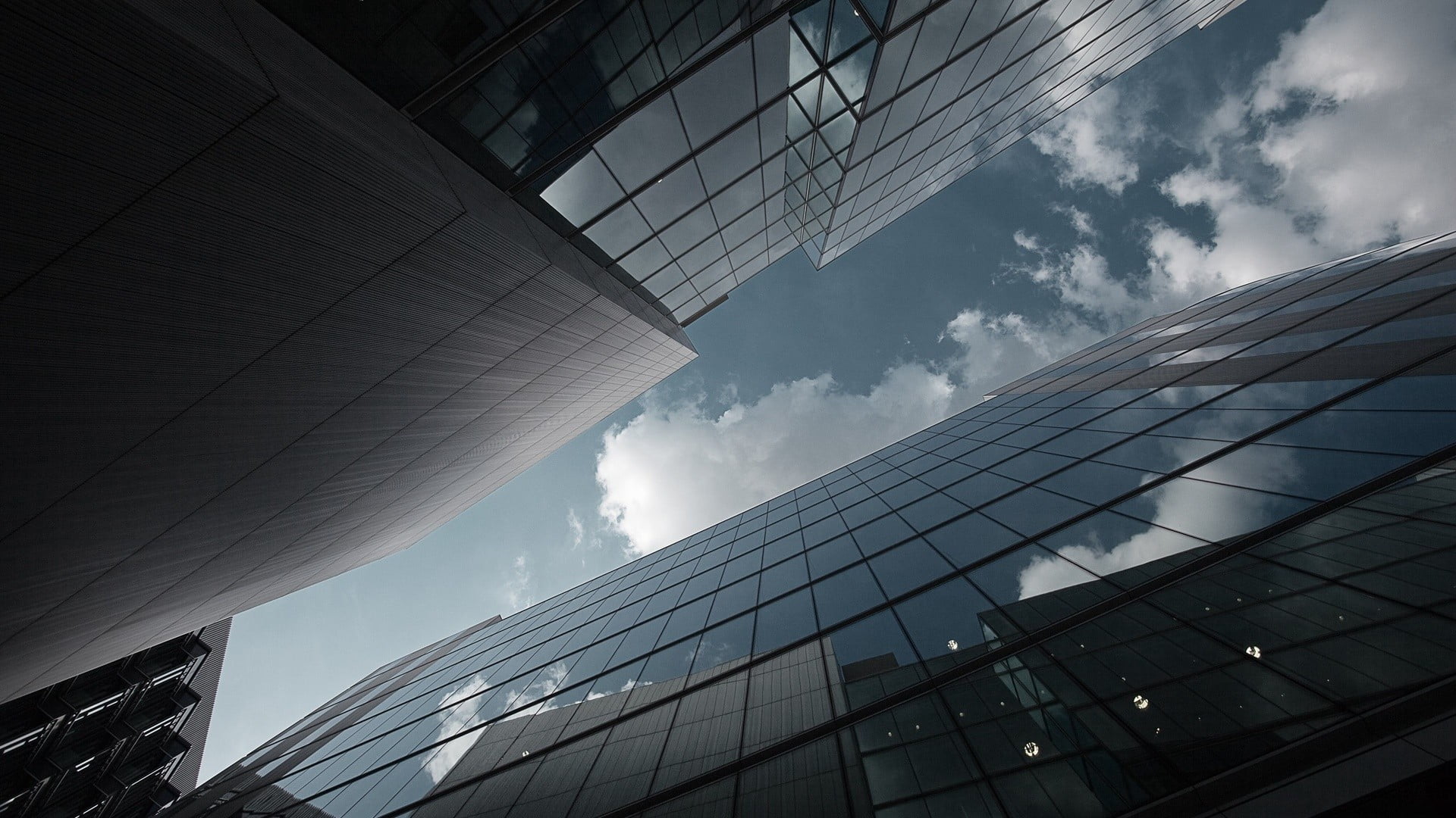 worms eye view, skyscraper, architecture, financial district, business, building exterior, nature, futuristic, modern, steel, outdoors, sky, office building exterior, HD Wallpaper