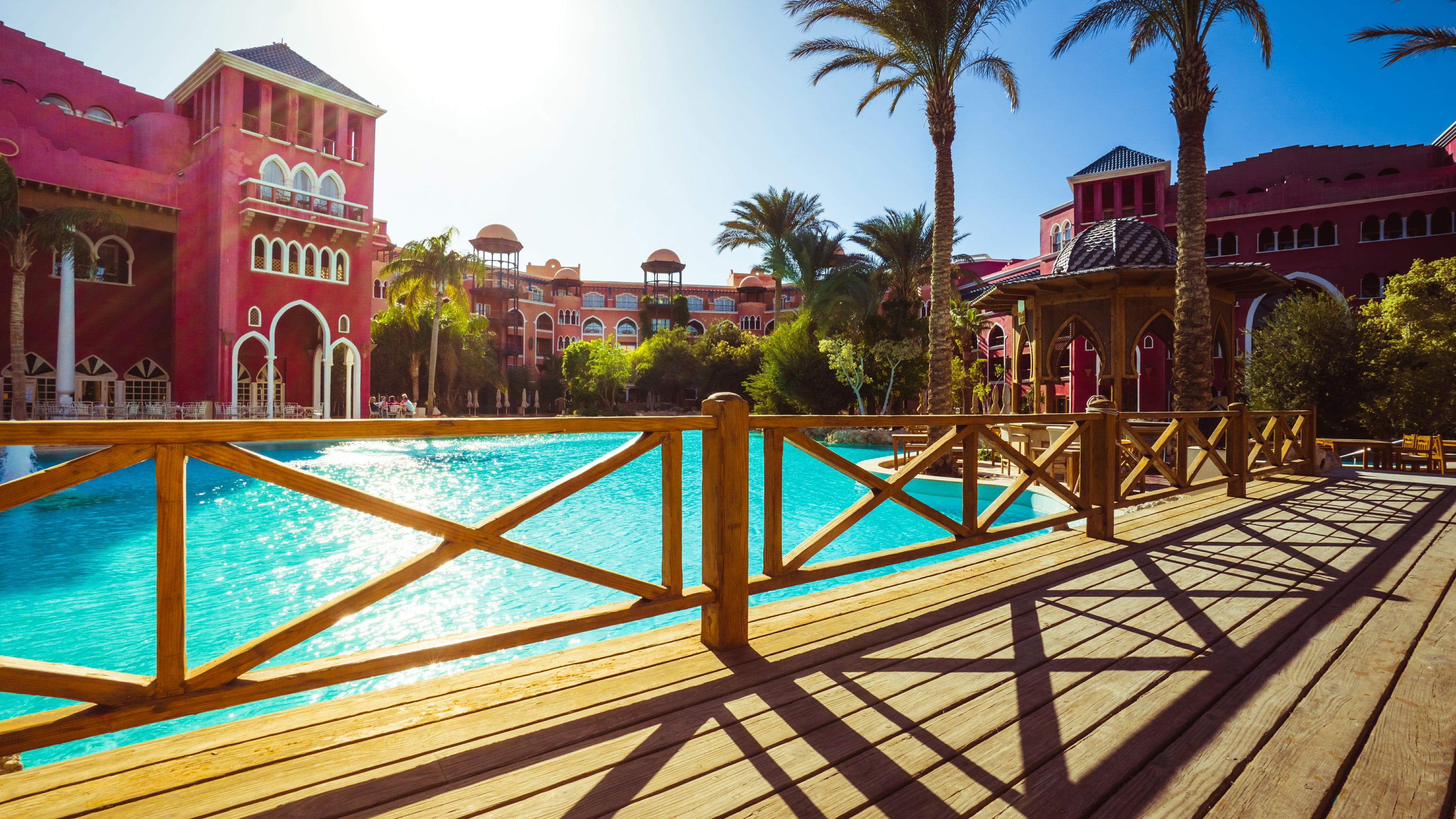hacienda, 4K, estate, incidental people, building exterior, built structure, outdoors, building, real estate, swimming pool, pool, plant, architecture, HD Wallpaper