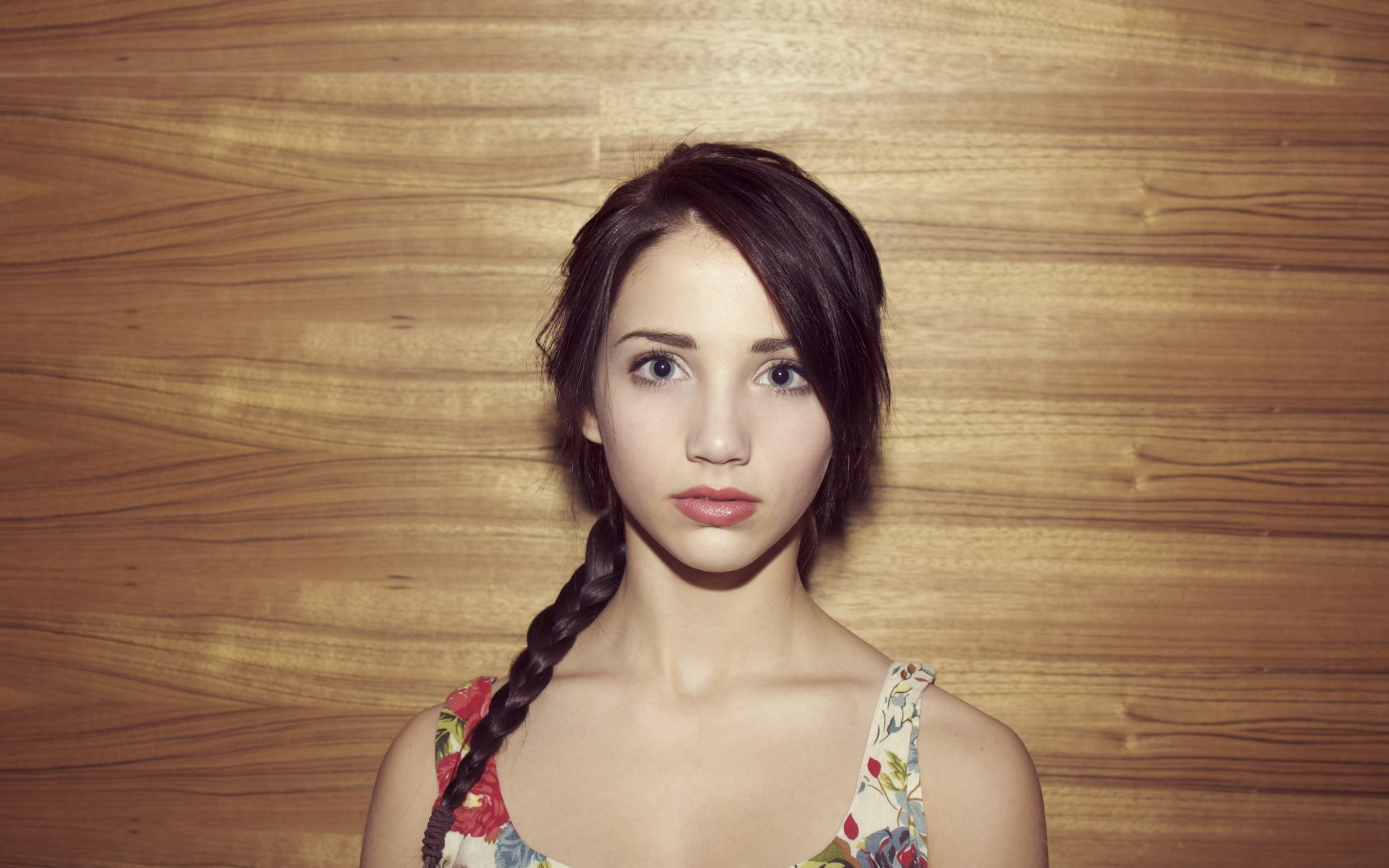 closeup, beauty, 2K, brown hair, brunette, face, fashion, adult, one person, beautiful woman, long hair, Emily Rudd, hair, model, headshot, front view, HD Wallpaper