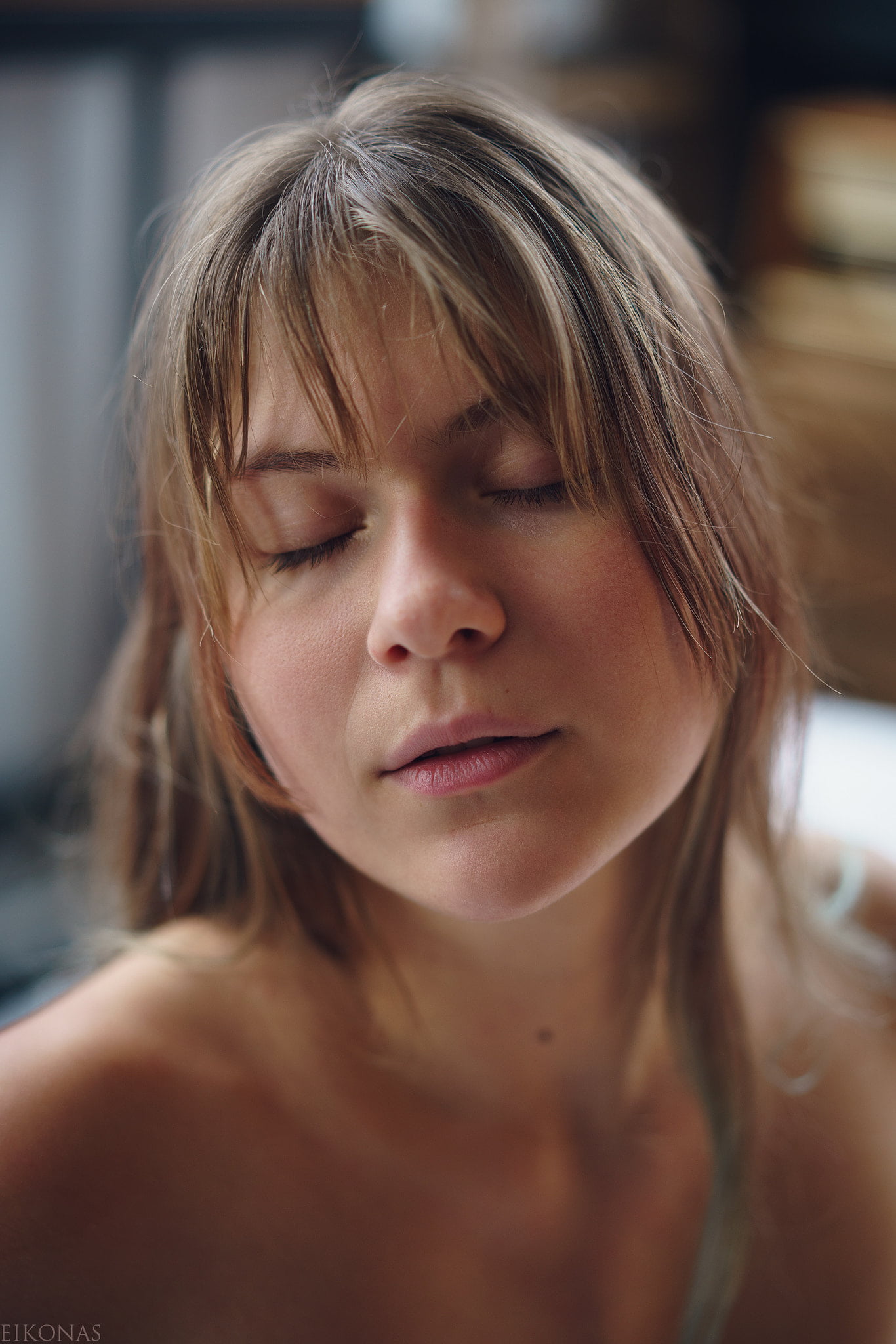 sensual gaze, closed eyes, Eikonas, 1080P, women, 500px, model, women indoors, indoors, Phone HD Wallpaper
