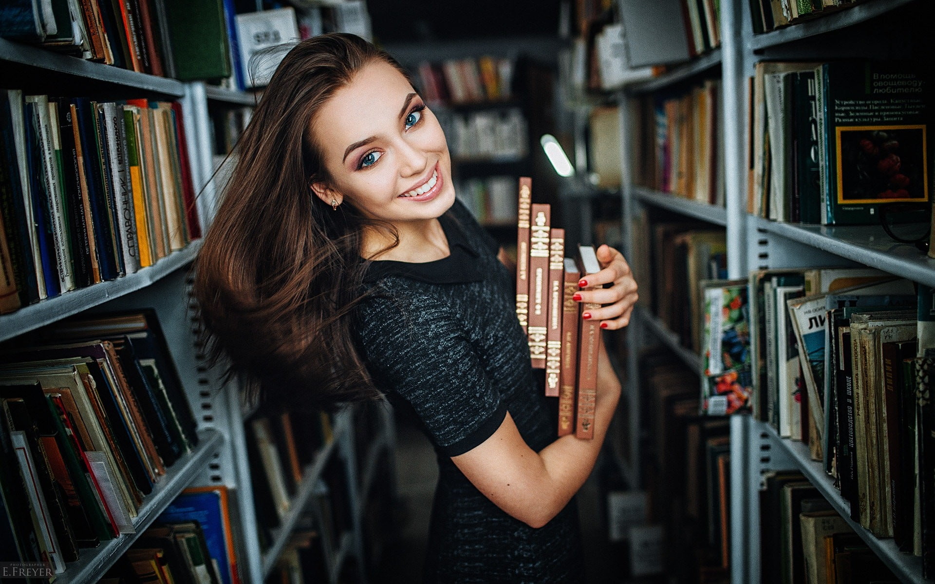 book, beautiful woman, young adult, portrait, Evgeny Freyer, books, lifestyles, shelf, beautiful people, one person, hairstyle, women, adult, publication, HD Wallpaper
