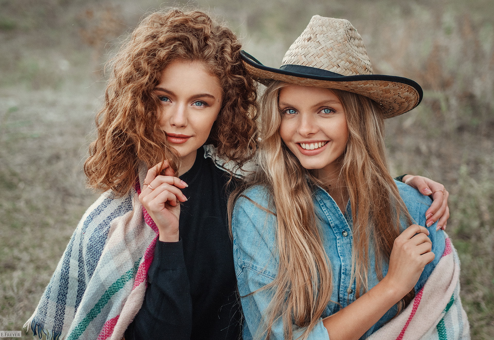 women, curly hair, 1080P, Evgeny Freyer, hat, model, smiling, HD Wallpaper