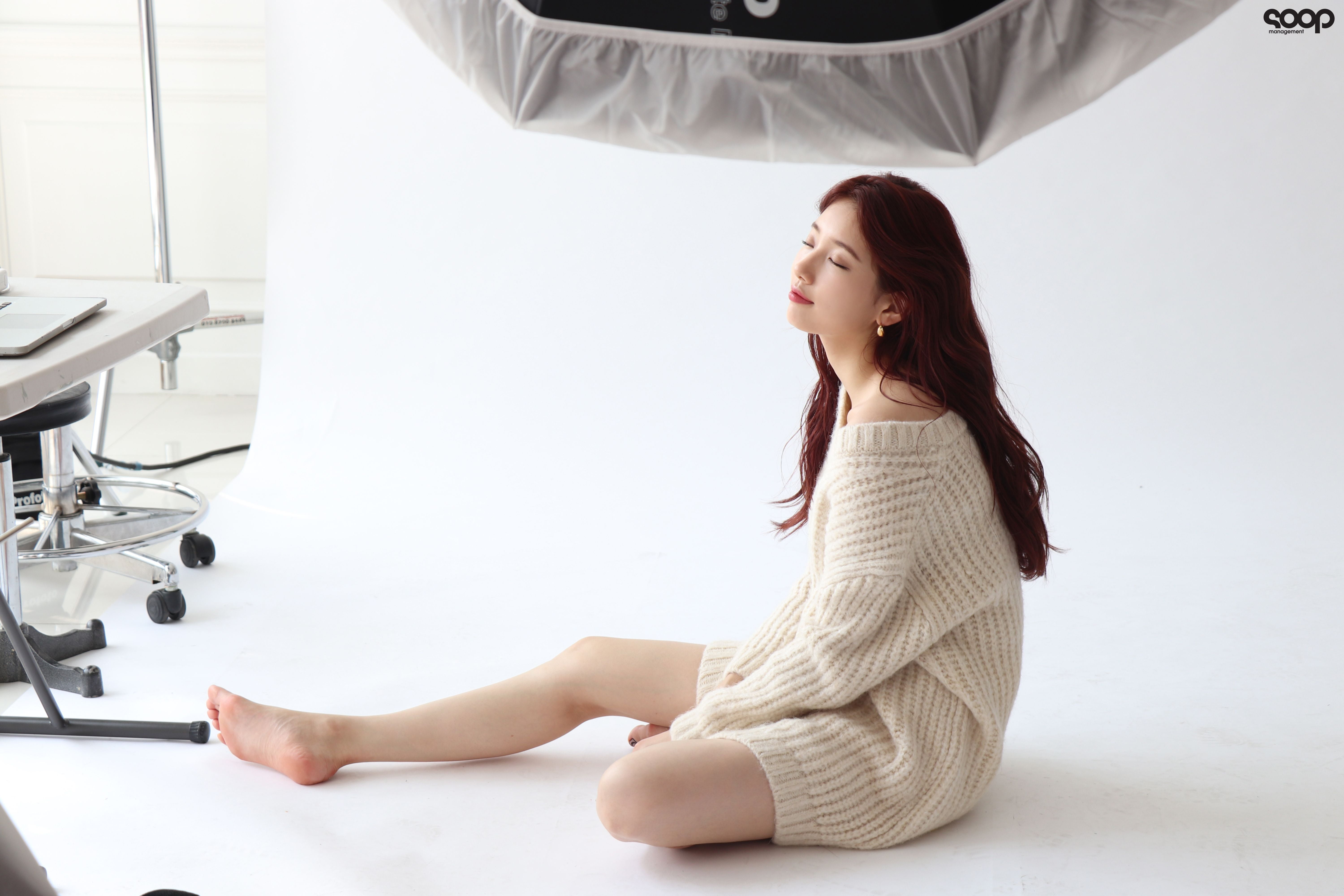 barefoot, women, Bae Suzy, 5K, HD Wallpaper